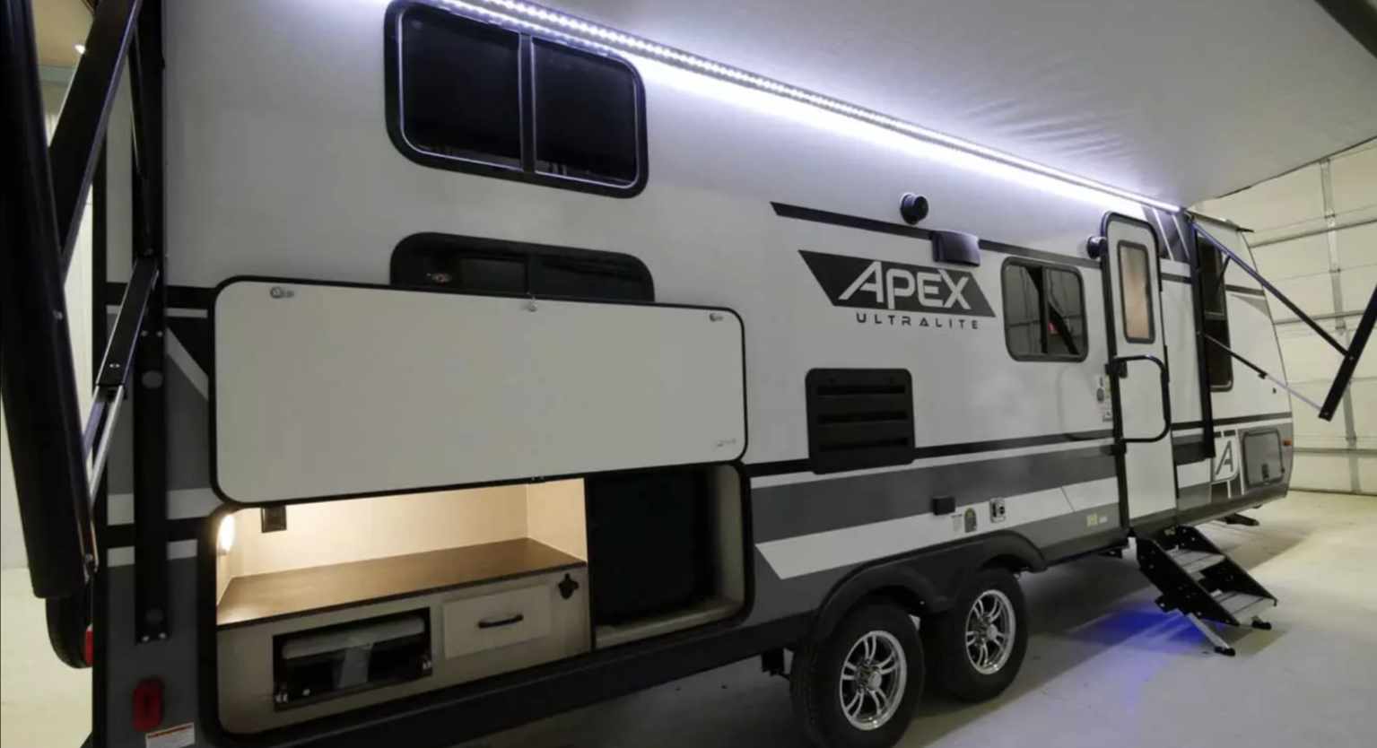 Travel trailer RV Rental 
