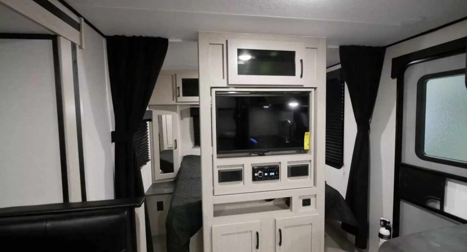 Travel trailer RV Rental 