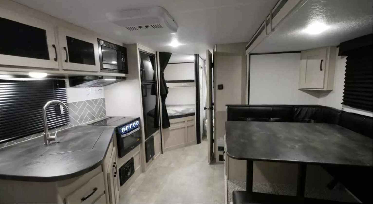 Travel trailer RV Rental 