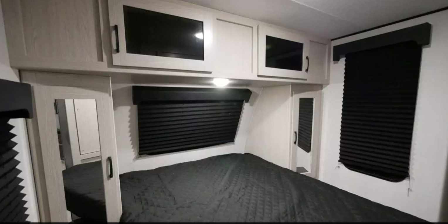 Travel trailer RV Rental 