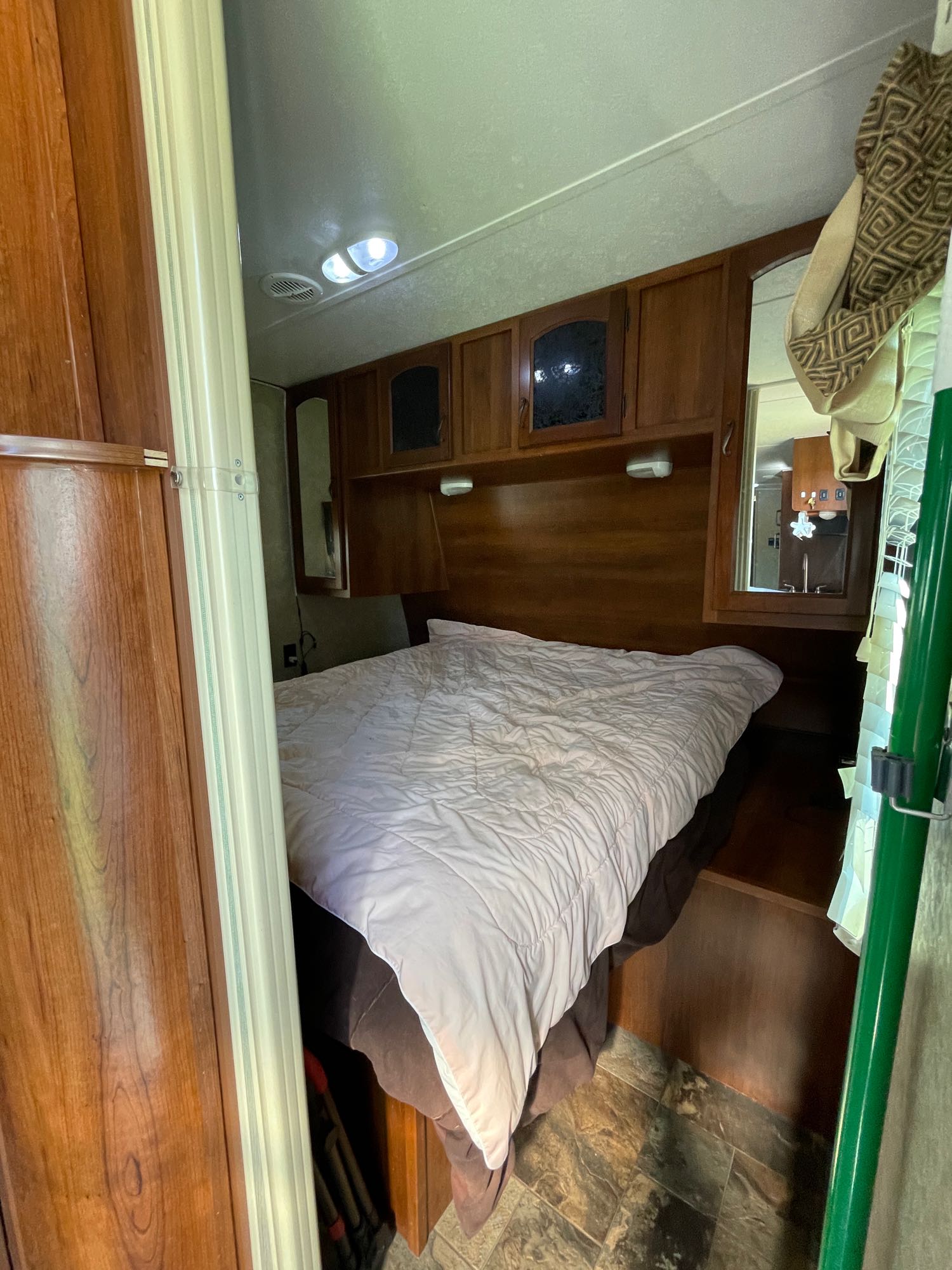 Avenger Avenger Trailer 2013