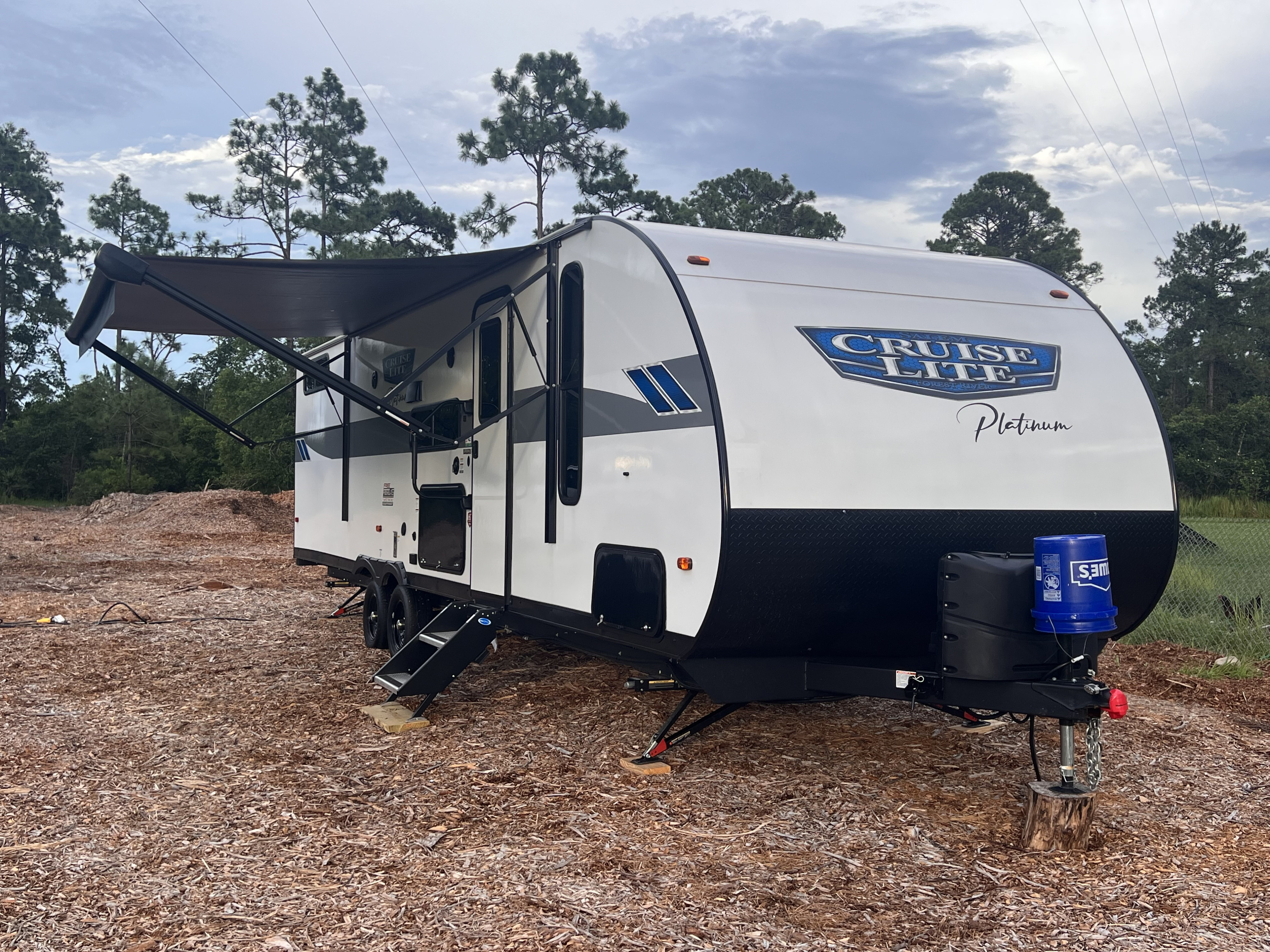 Travel trailer RV Rental 