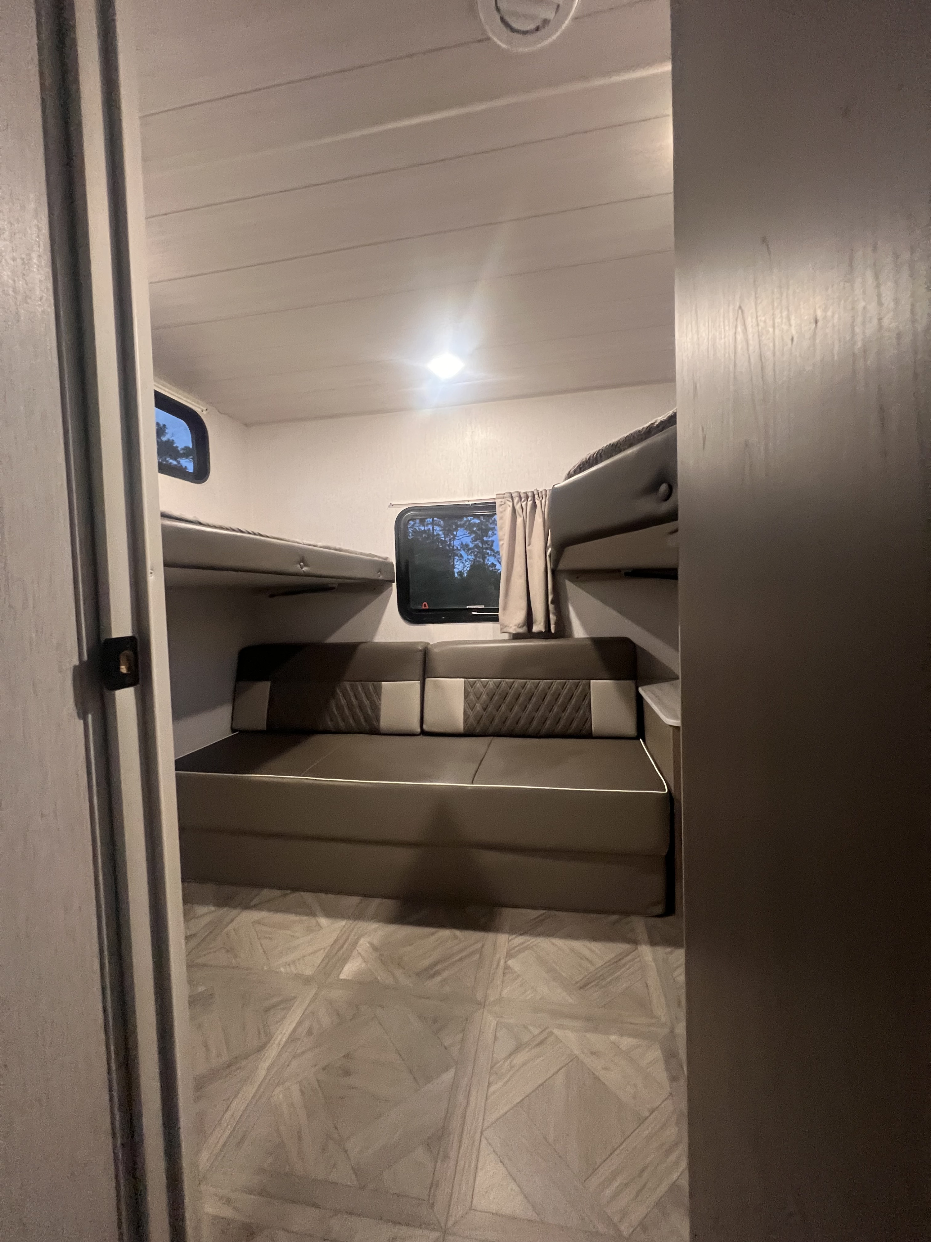 Travel trailer RV Rental 