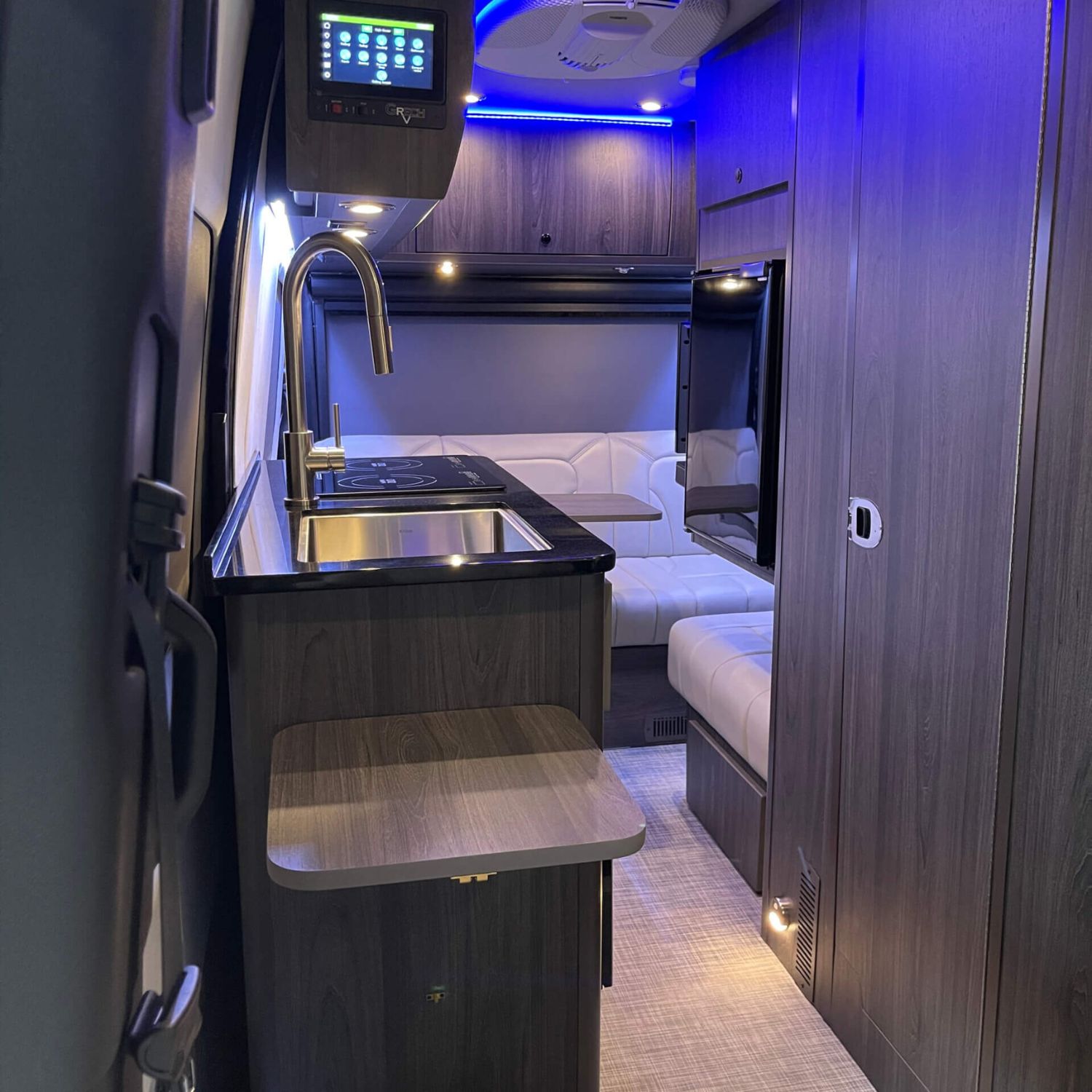 Camper van RV Rental 