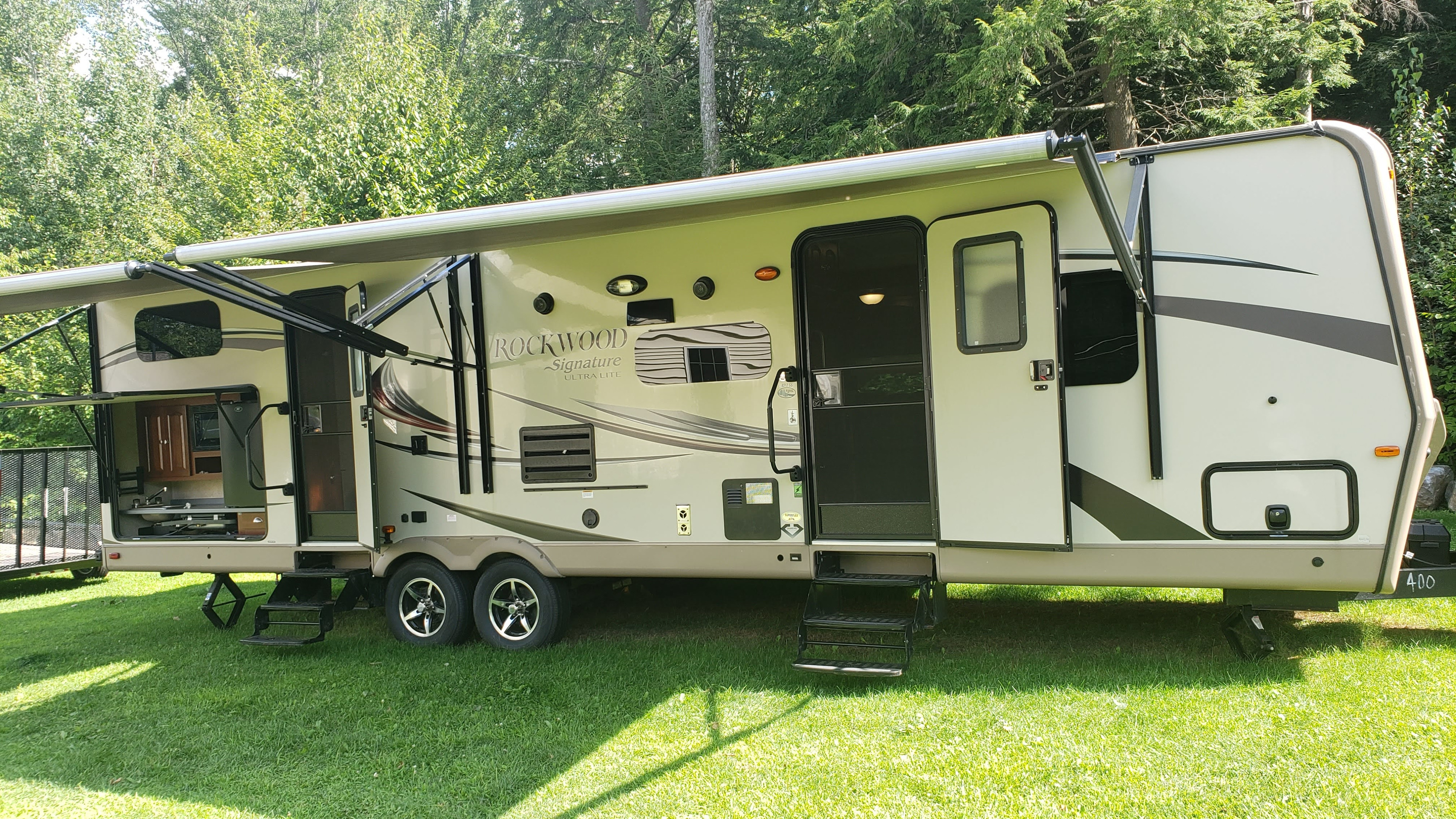 2016 Forest River Rockwood Signature Ultra Lite