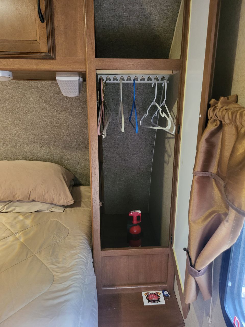 Forest River Coachmen Freedom Express 2015