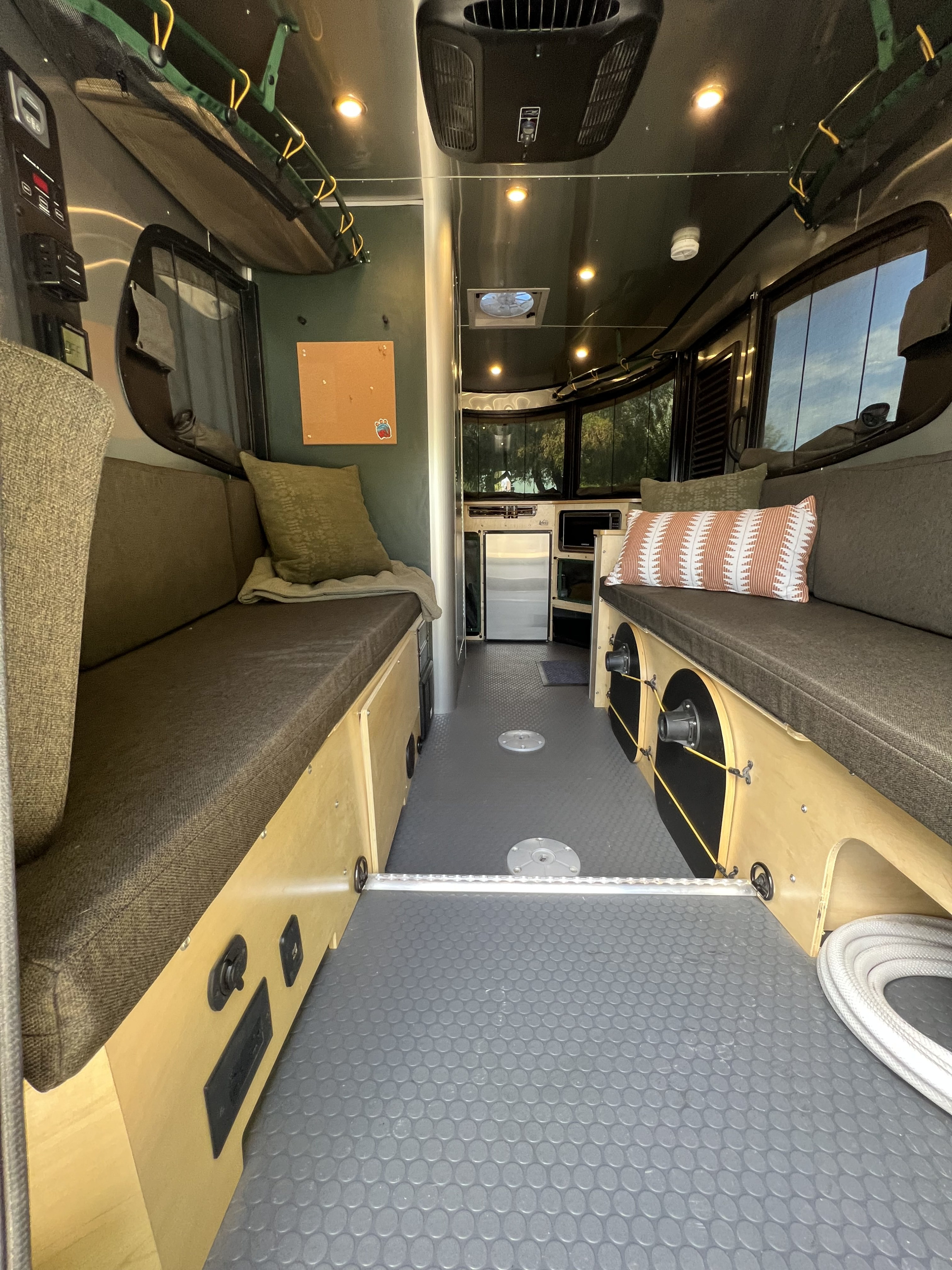 Travel trailer RV Rental 