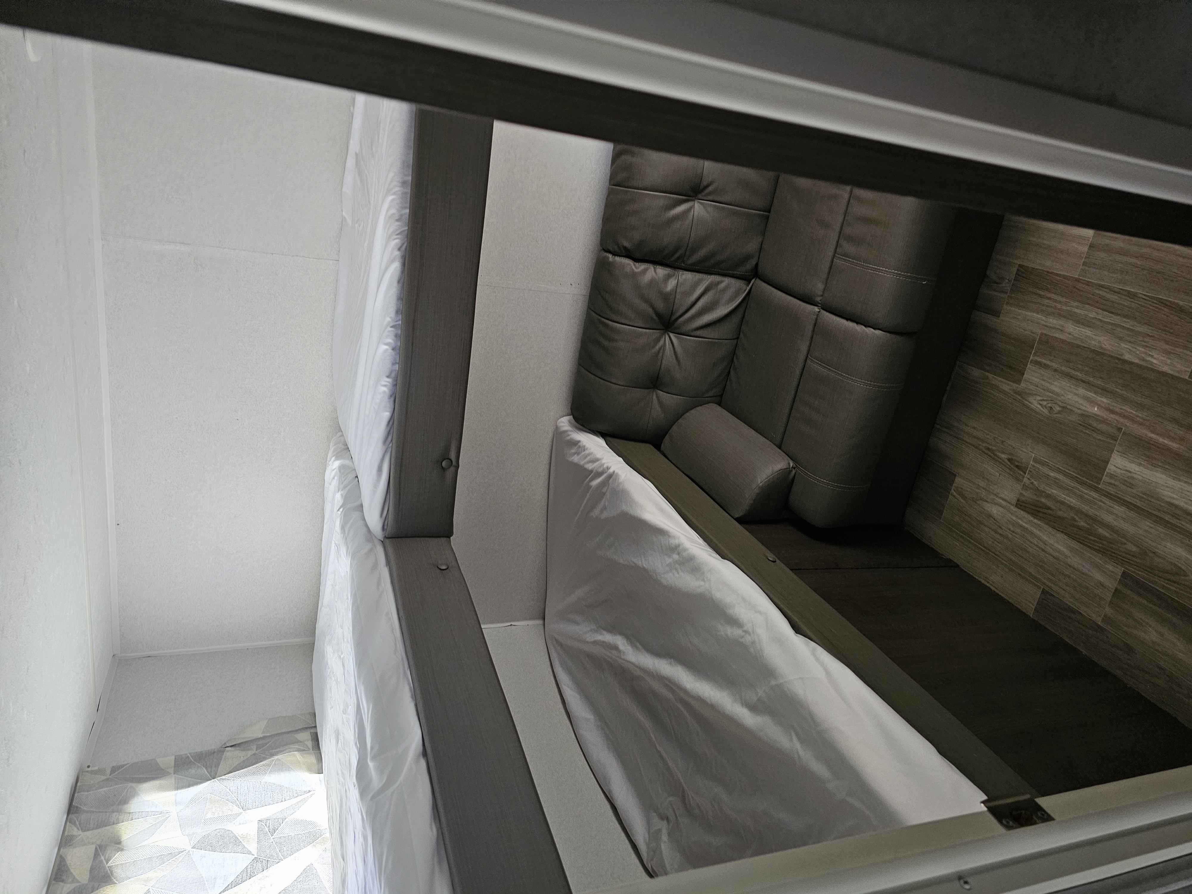 Bunks. Forest River Cruise Lite 2020