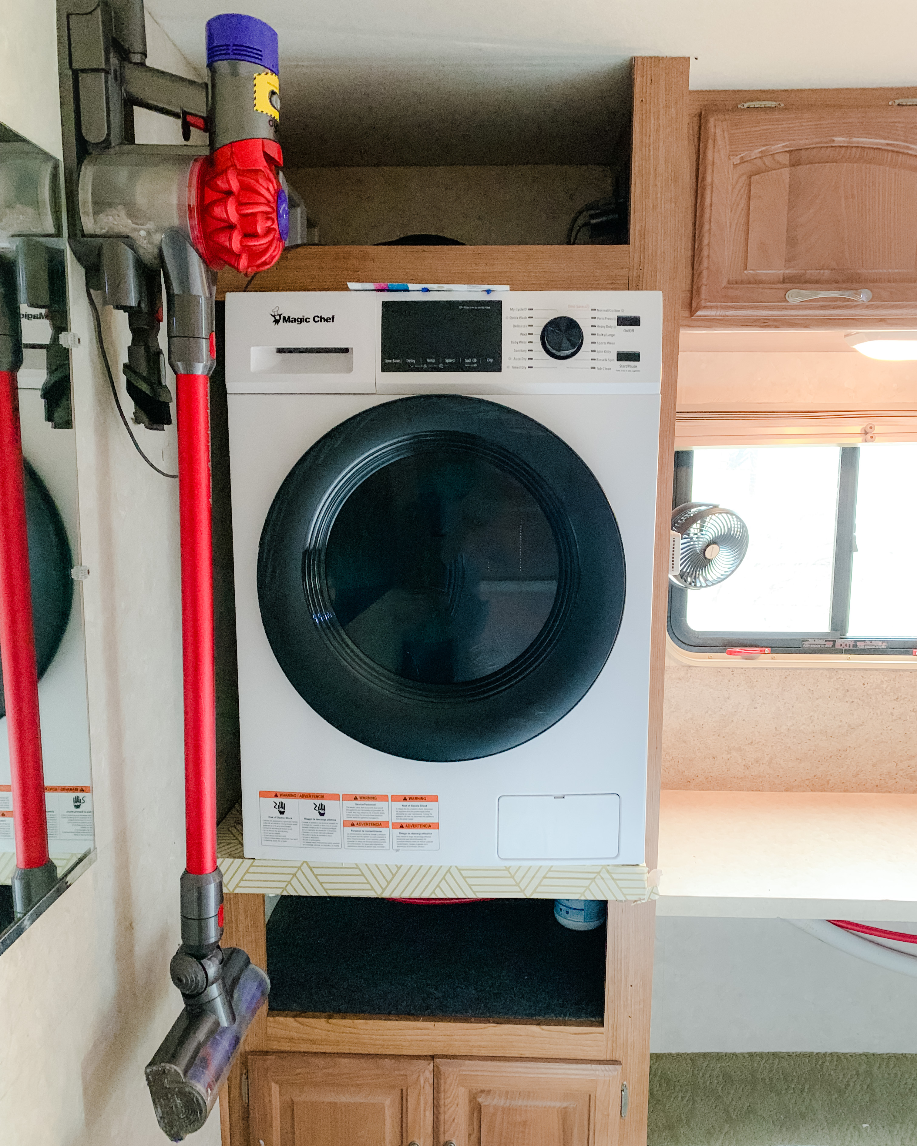 New washer/dryer combo has been installed . Georgie Boy Pursuit 2004
