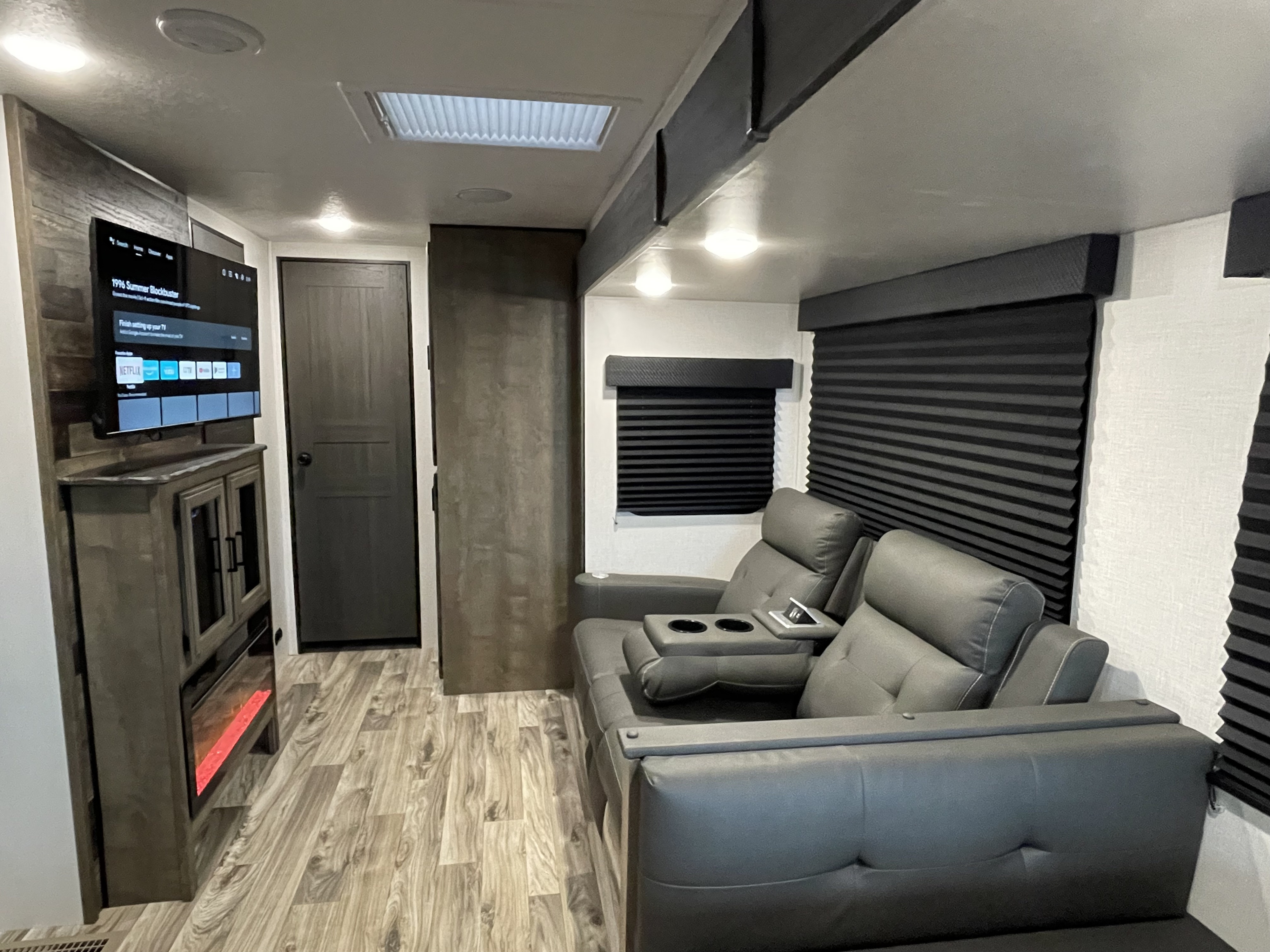 Travel trailer RV Rental 