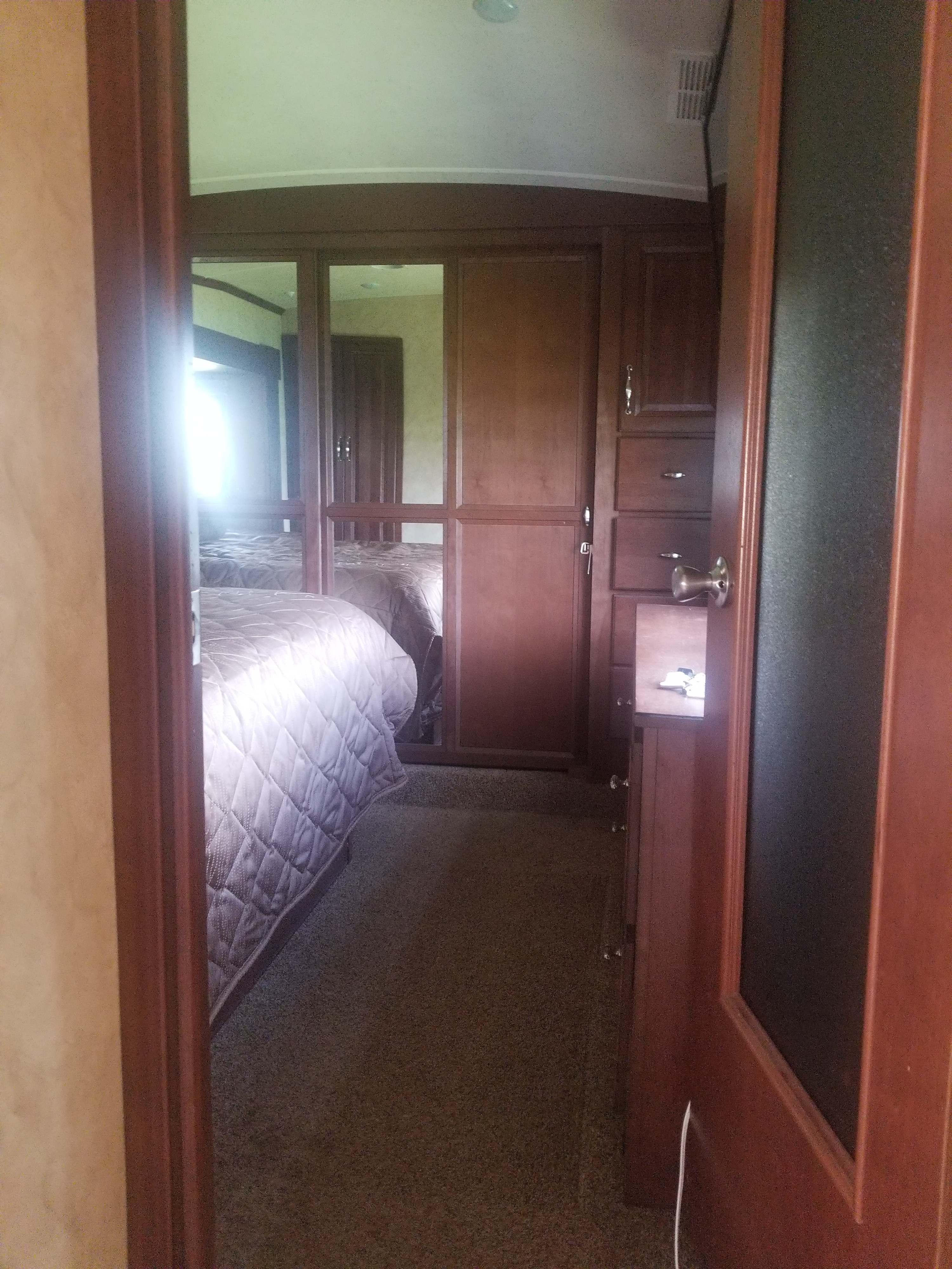 Cedar Creek Cedar Creek Fifth Wheel 2014