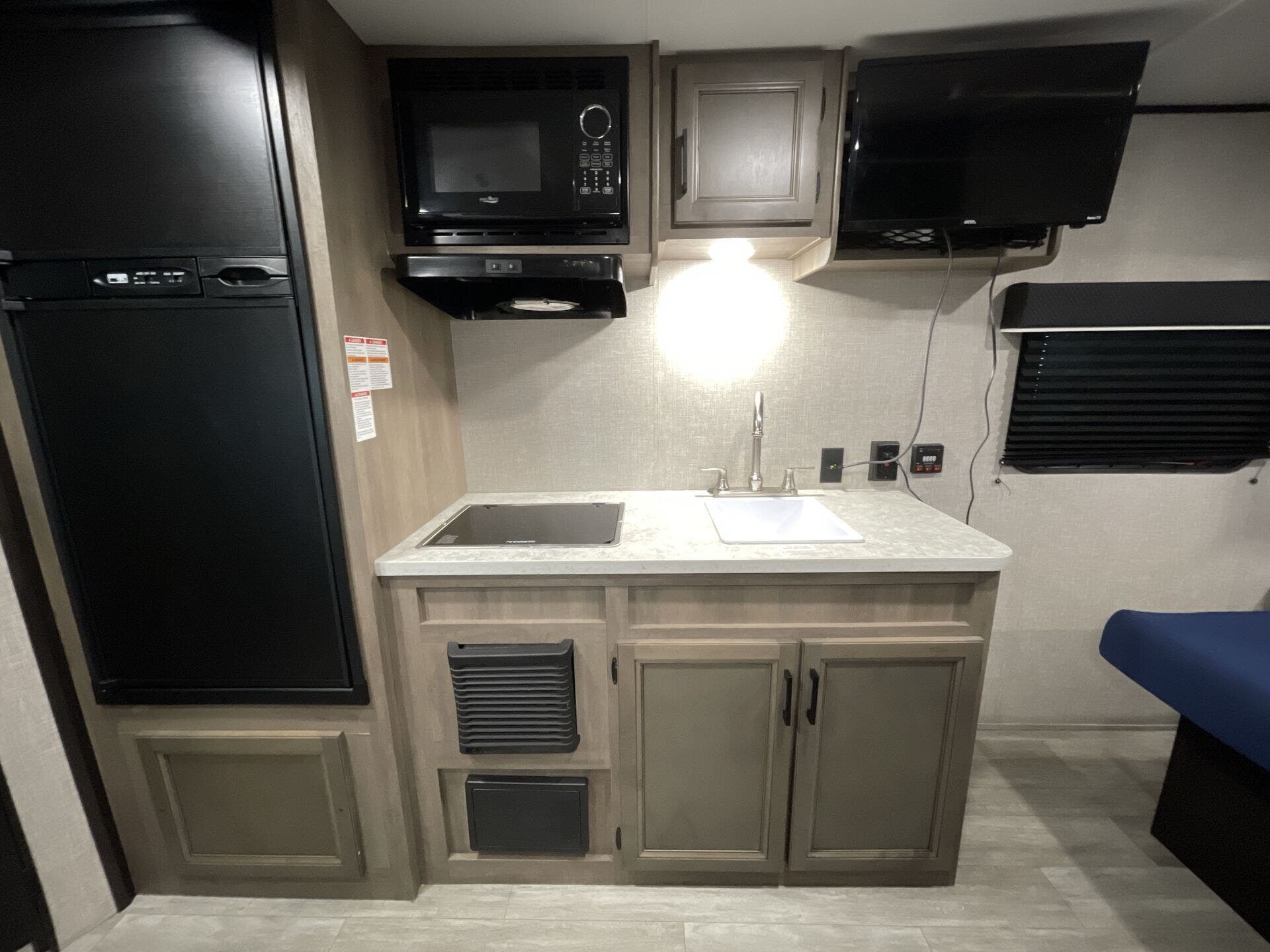 Travel trailer RV Rental 