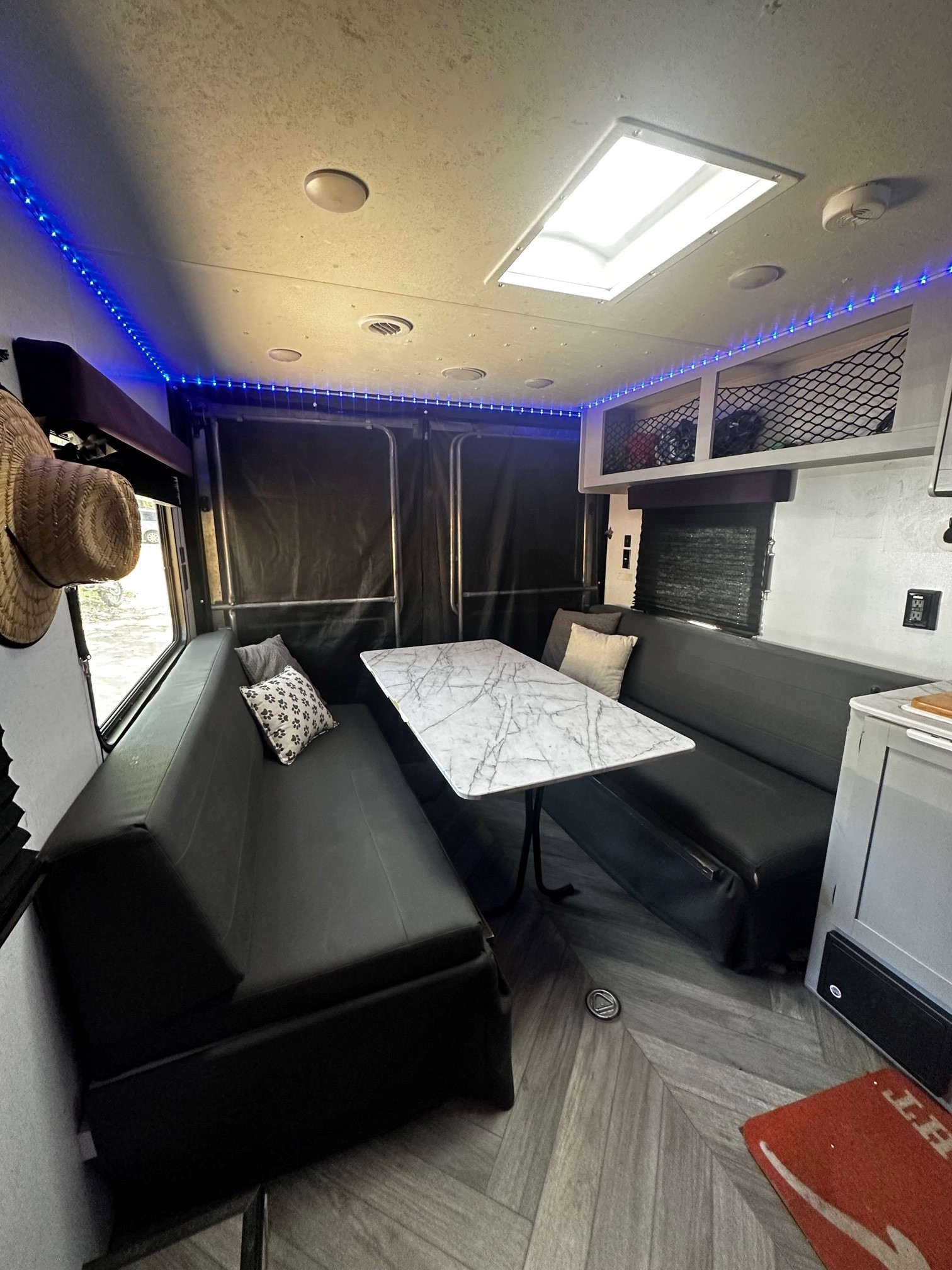 Toy hauler RV Rental 