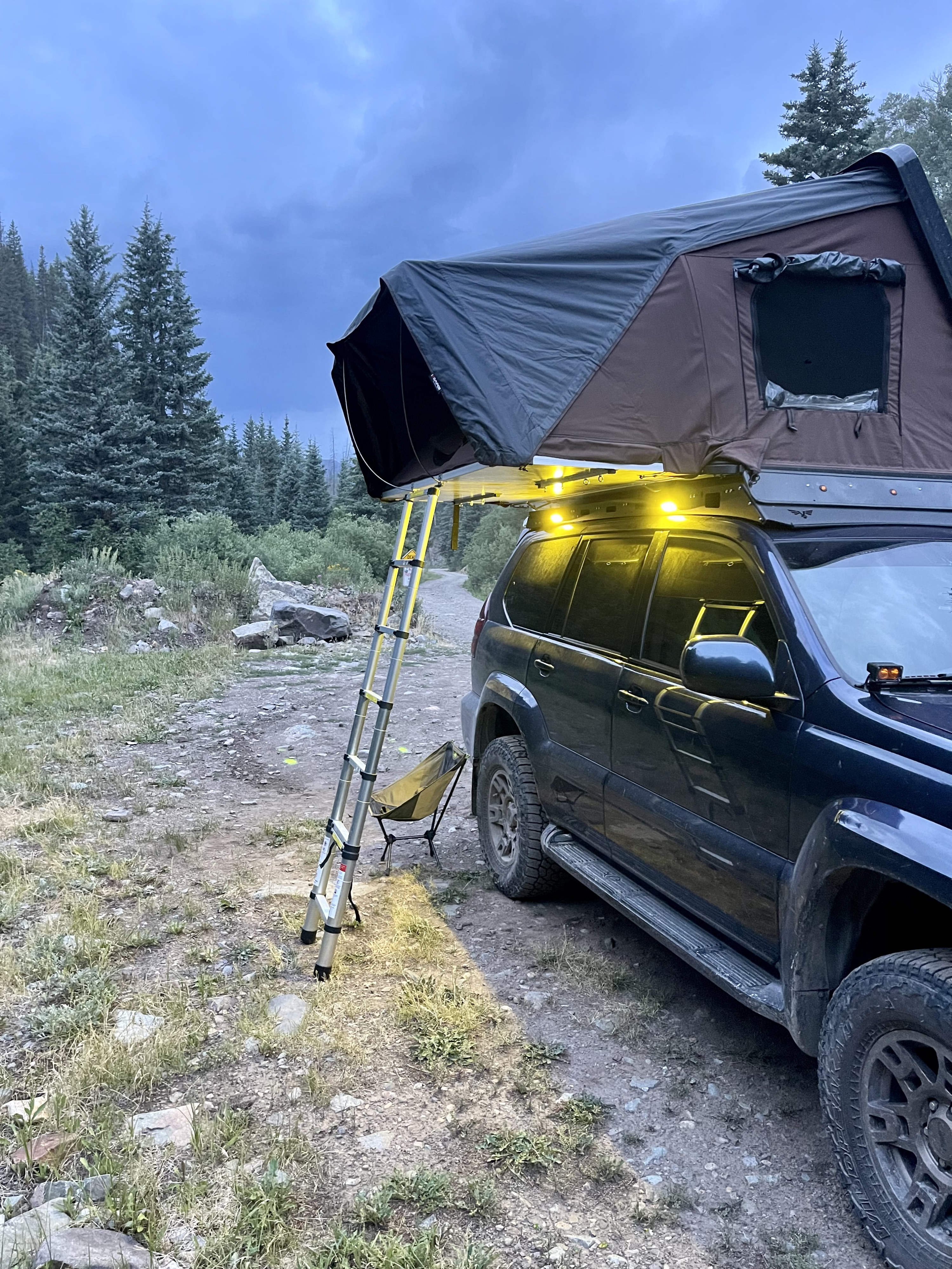 Photos | 2004 JTJBT20X240040656 Lexus GX 470 Camper van
