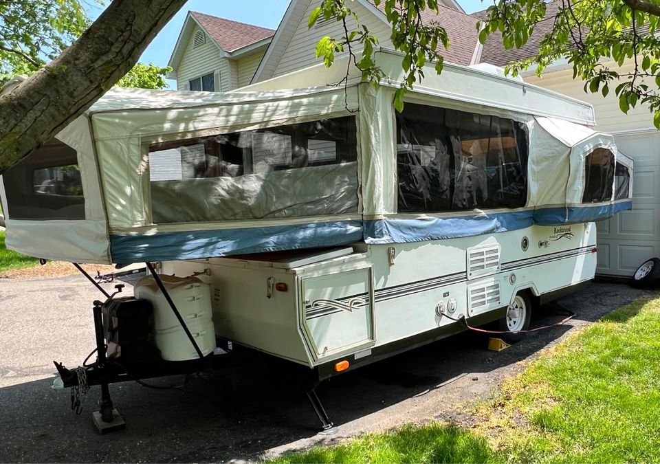 Folding trailer RV Rental 