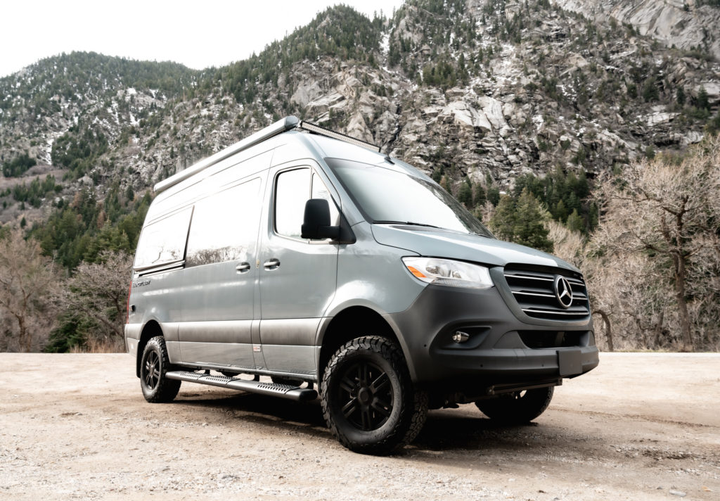 TYVANNOSAURUS REX: 4×4 2023 THOR SANCTUARY 19L (MERCEDES-BENZ SPRINTER)