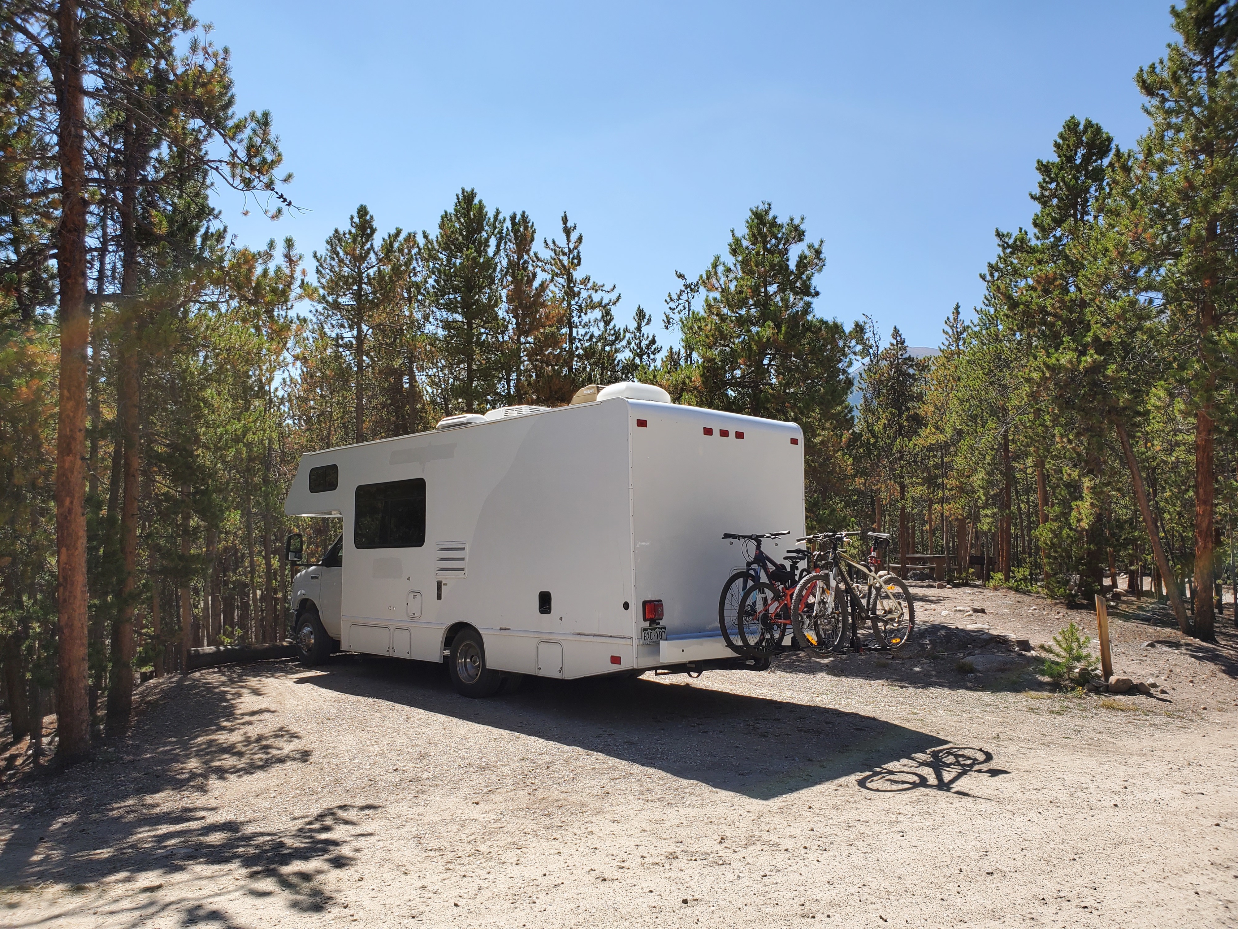 2017 Thor Majestic RV for camping/paddling/riding