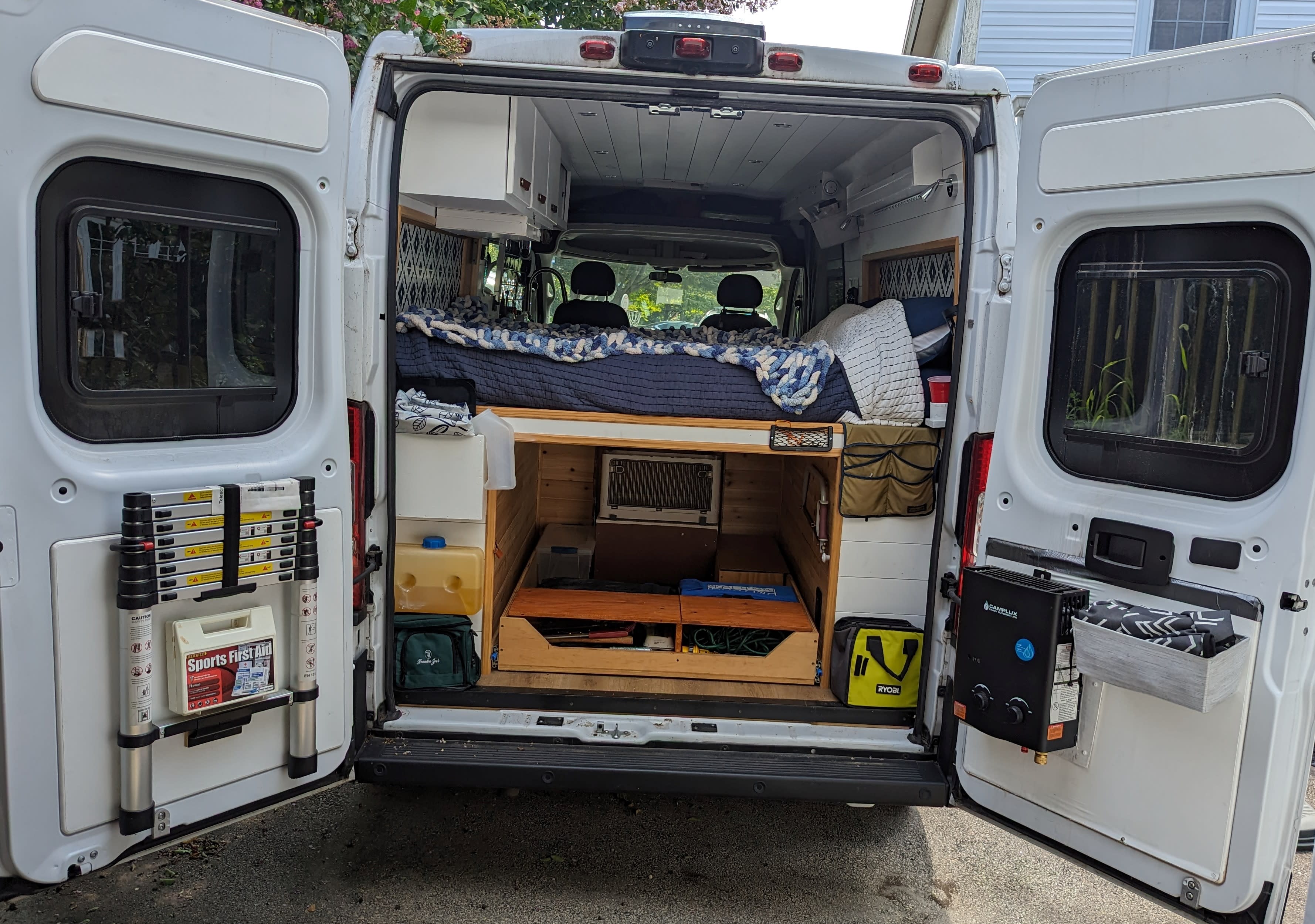 Camper van RV Rental 