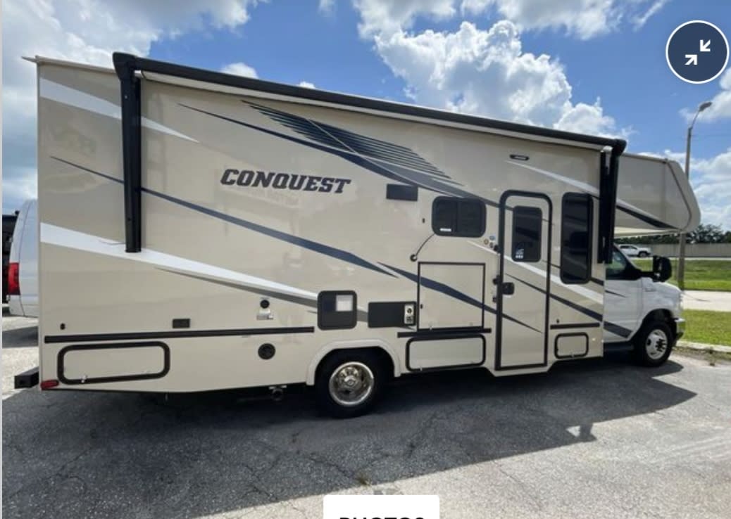 2021 Gulf Stream Conquest 26 ft. The B and B Express.With large slide-out