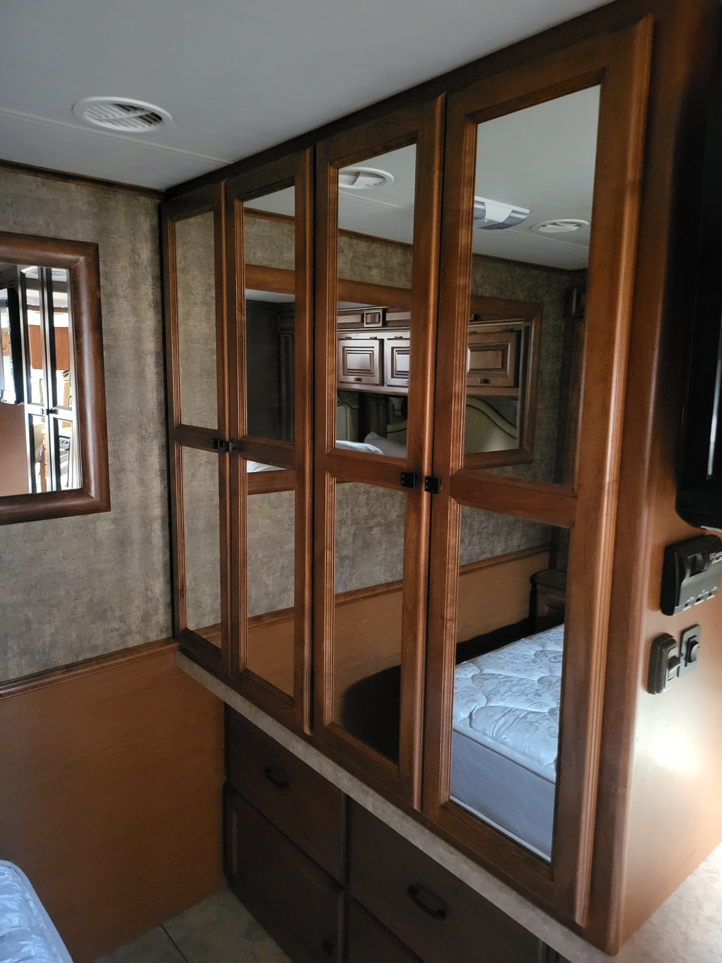 Allegro Allegro Motorhome 2012