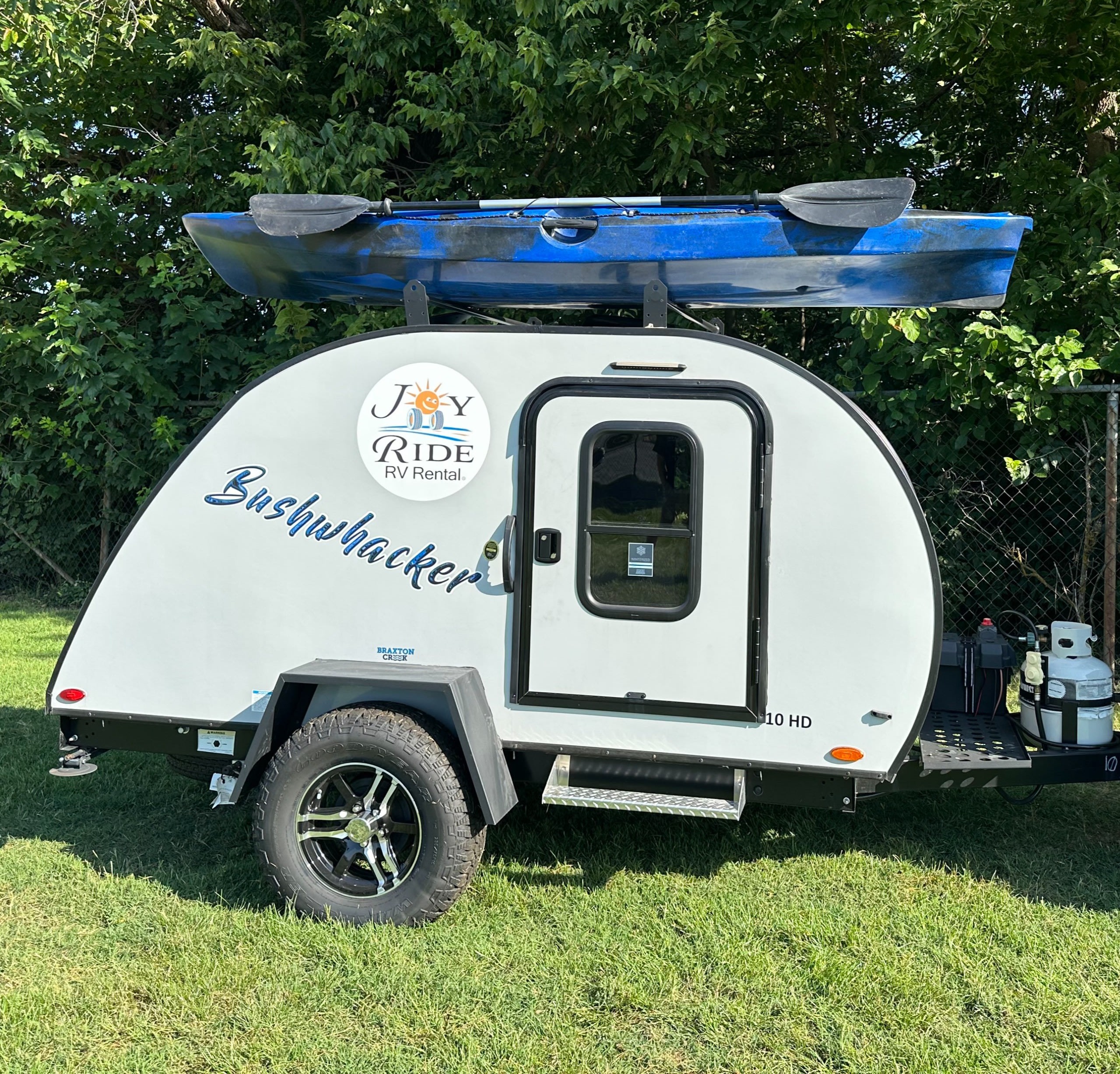 JOYRIDE RV RENTAL "Mini Ride"