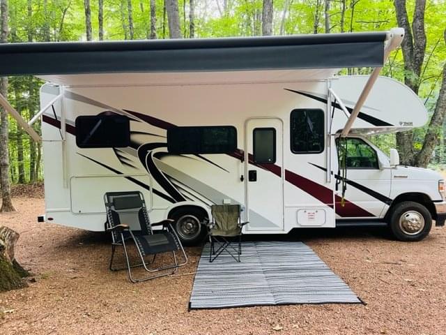 2022 Thor Coleman, Very Clean, Stocked, Pet friendly
