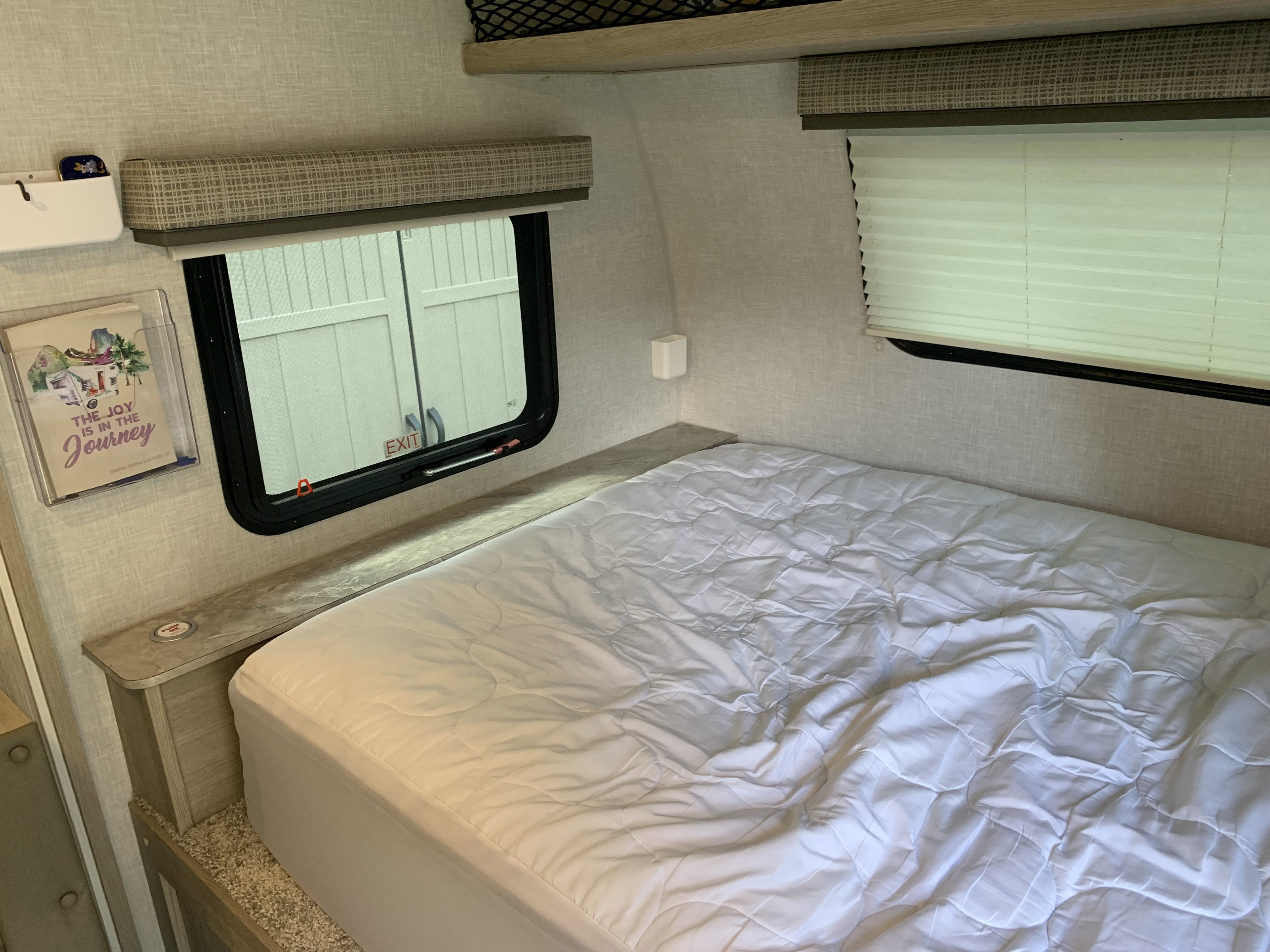 Travel trailer RV Rental 