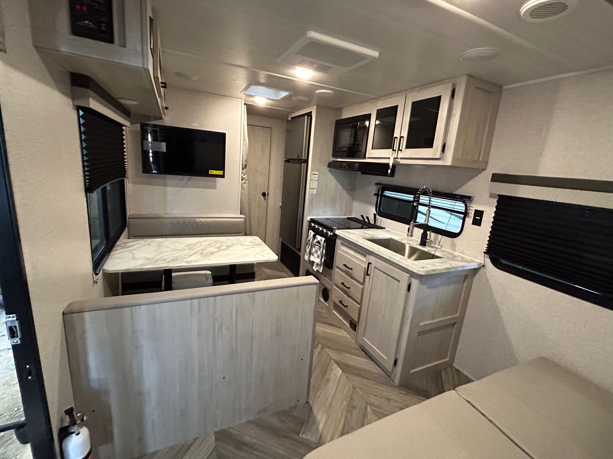 Travel trailer RV Rental 