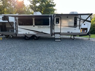 Let the Good Times Roll. Explore the Great Outdoors in our spacious RV