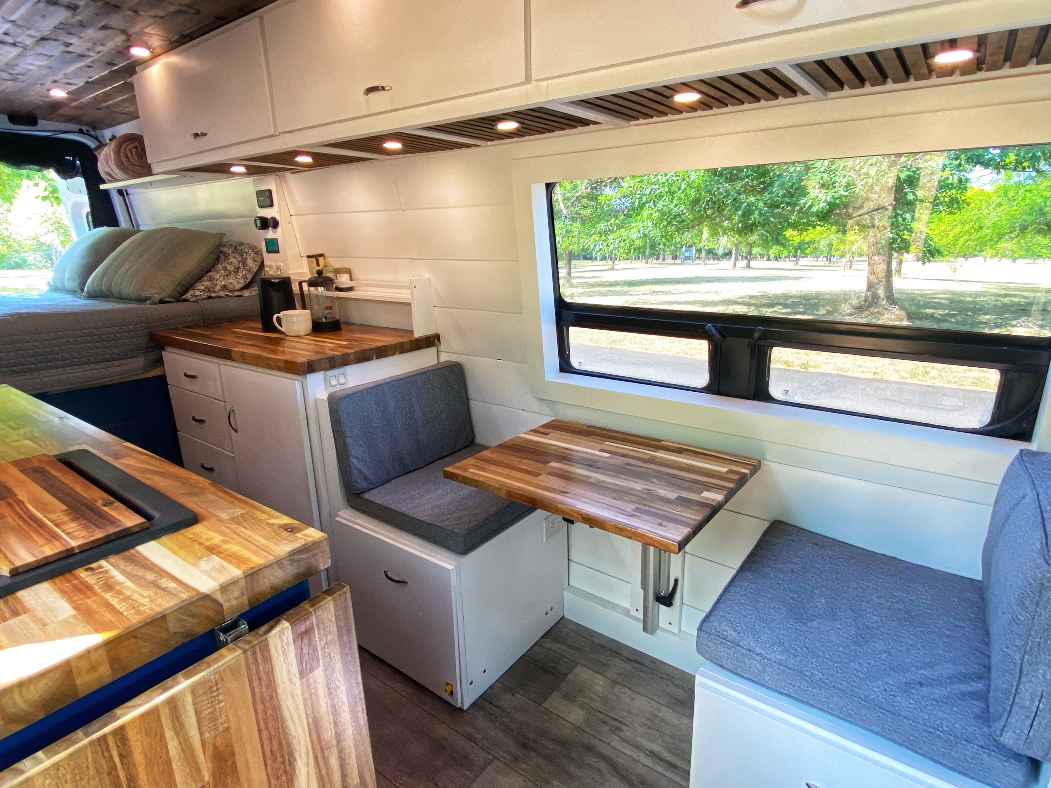 Vista: 2020 Freightliner / Mercedes Benz Sprinter