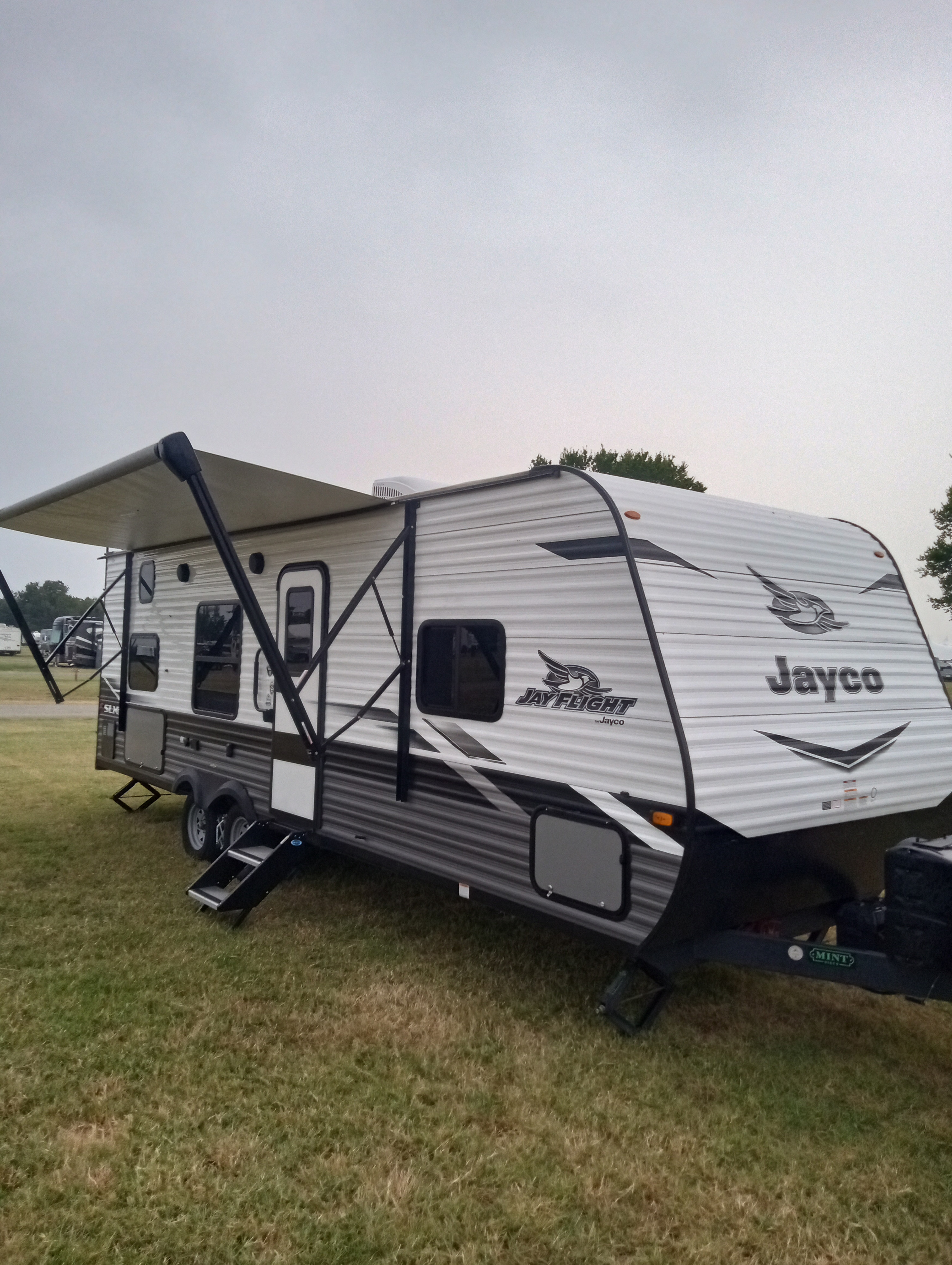 2022 Forest River Coachmen Clipper 182DBU Travel trailer Rental in Glenpool, OK Outdoorsy image