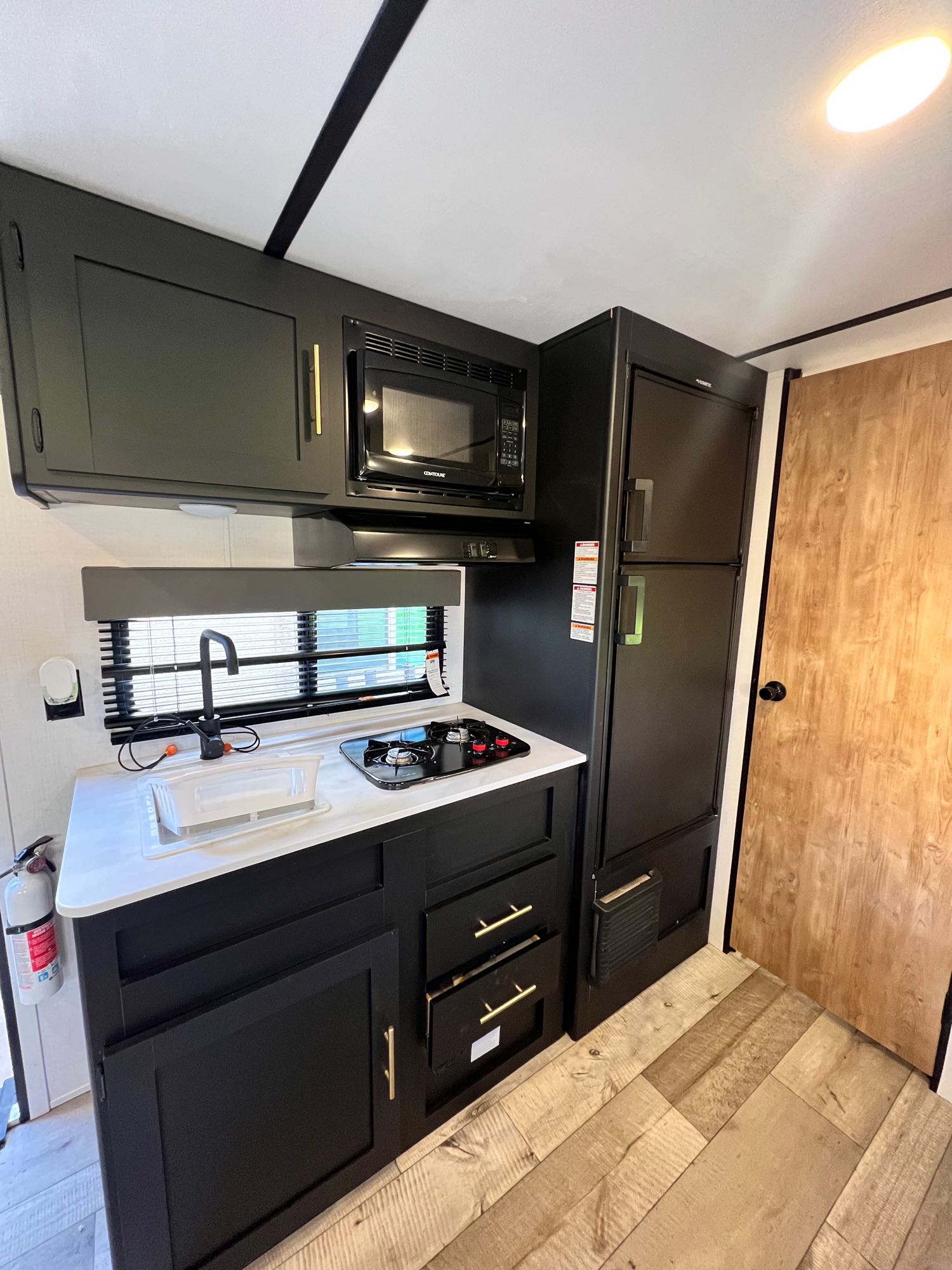 Travel trailer RV Rental 