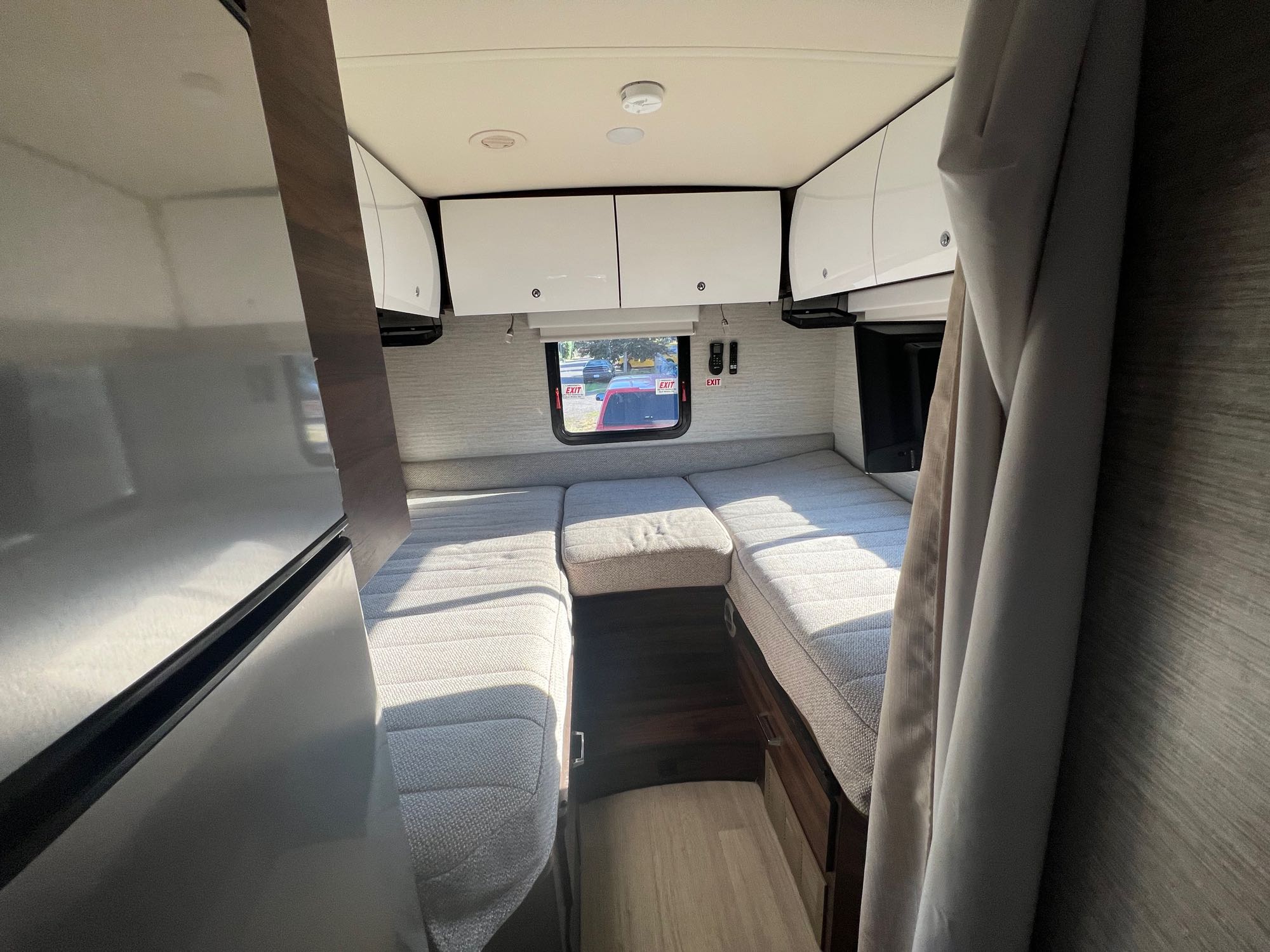 Winnebago Navion 2023