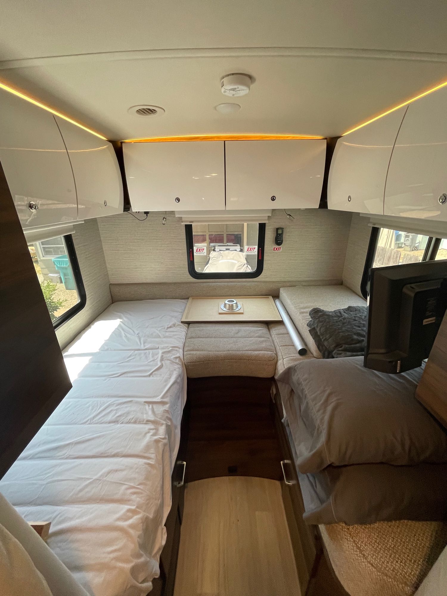 Winnebago Navion 2023