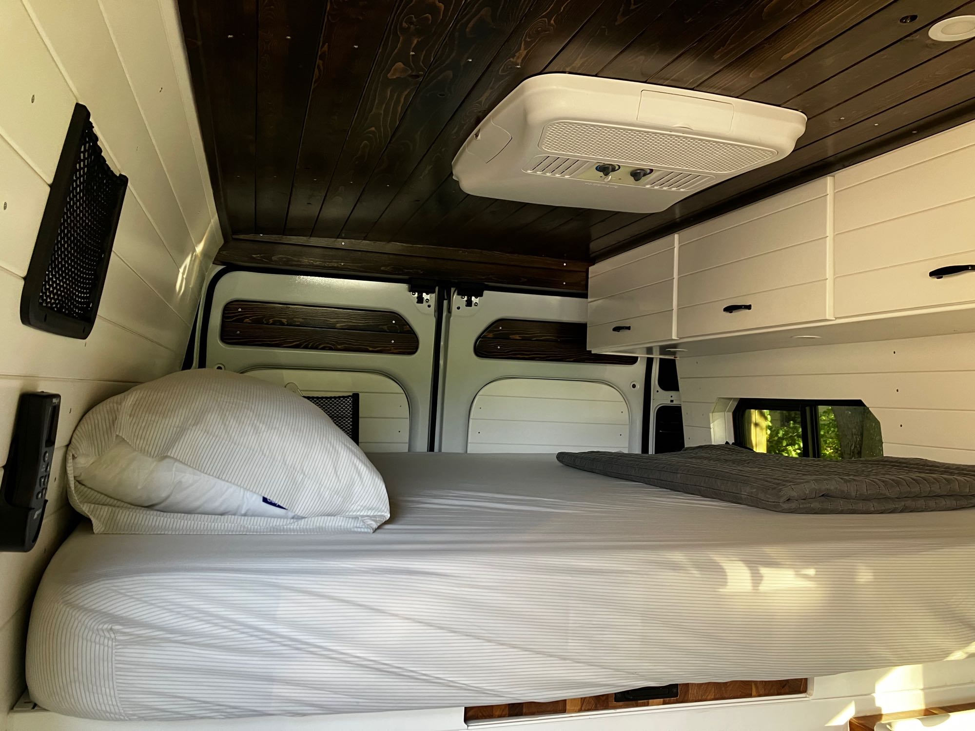 Dodge 2500 High Roof 159" WB 2021