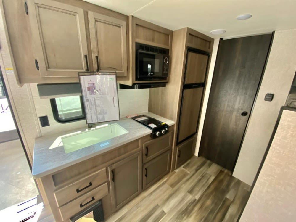 Travel trailer RV Rental 