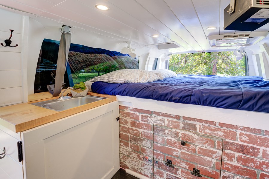 Camper van RV Rental 