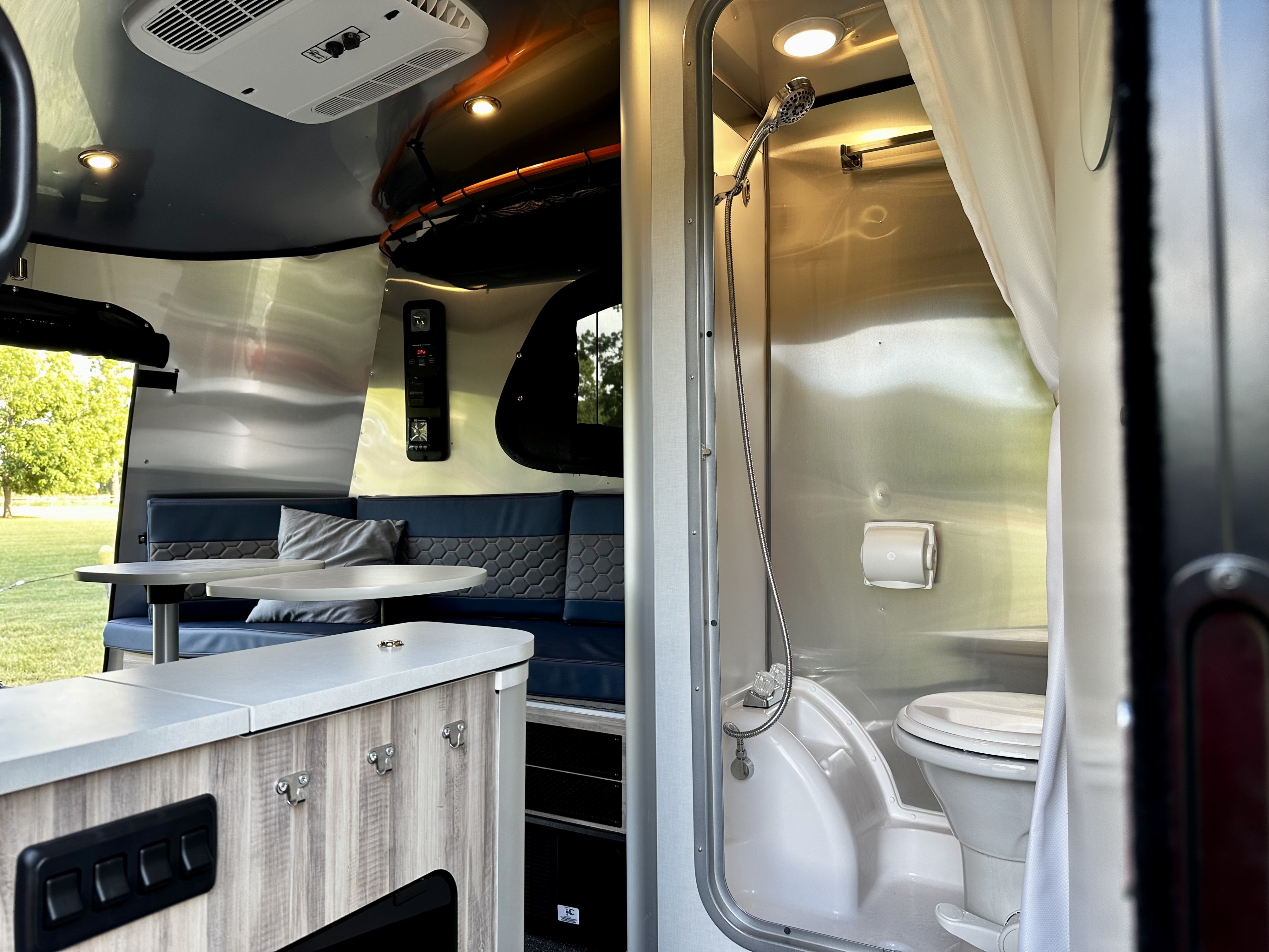 Travel trailer RV Rental 