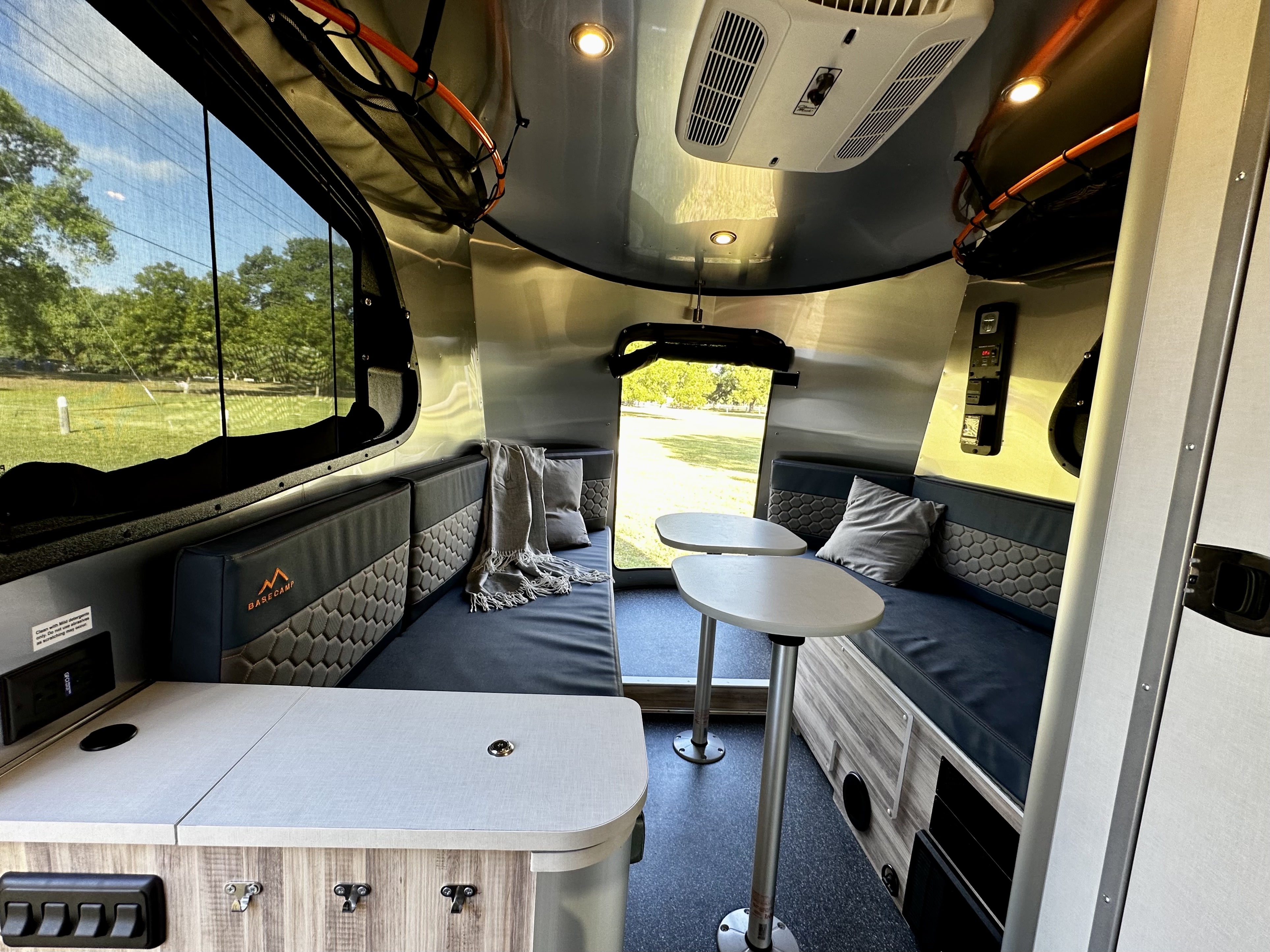 Travel trailer RV Rental 