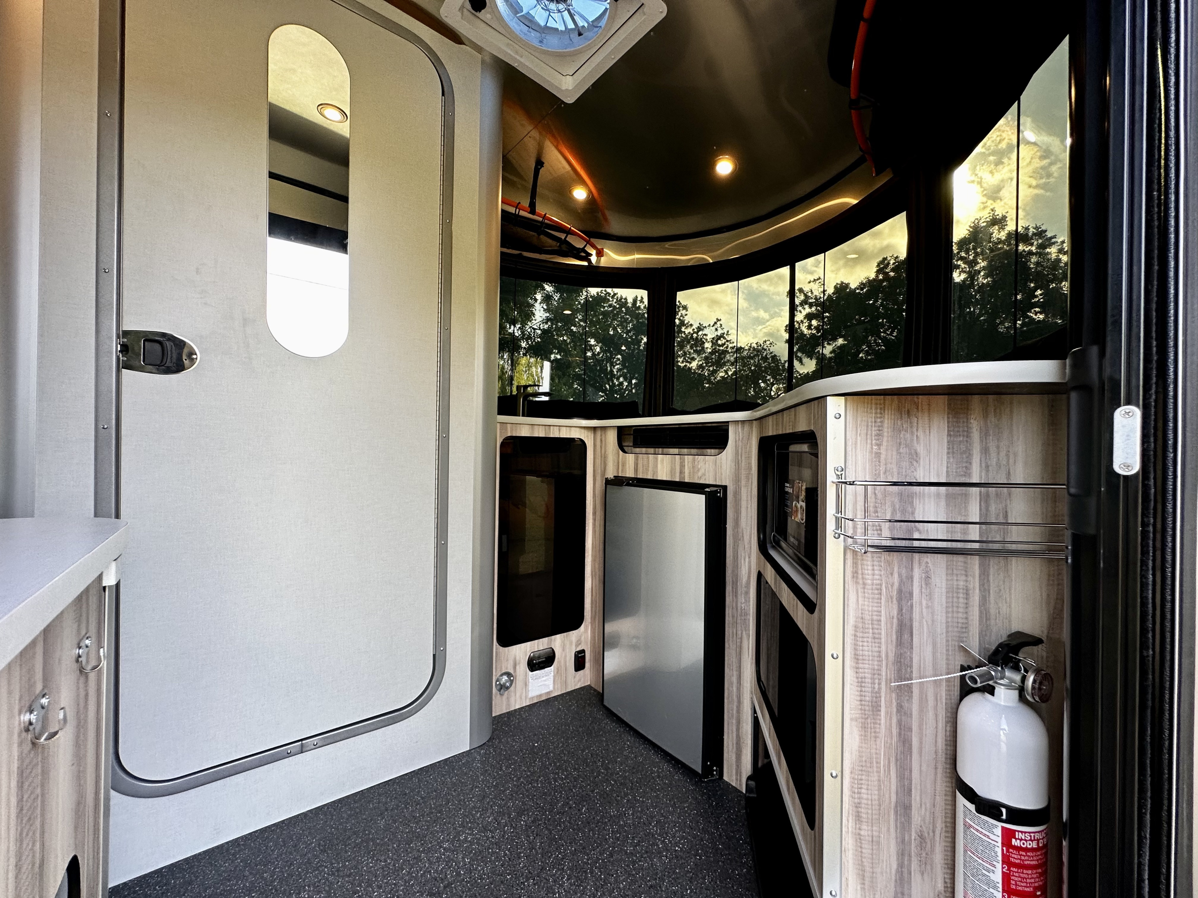 Travel trailer RV Rental 