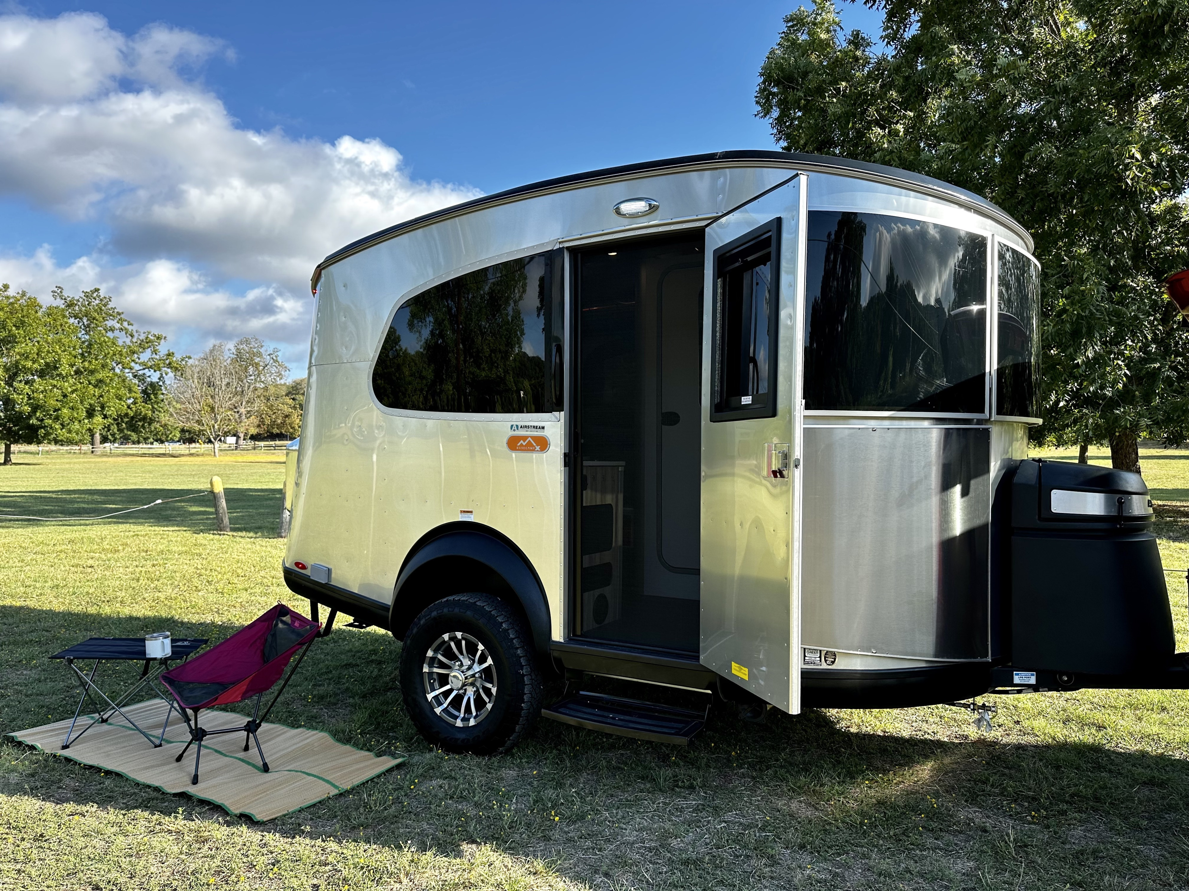 Travel trailer RV Rental 