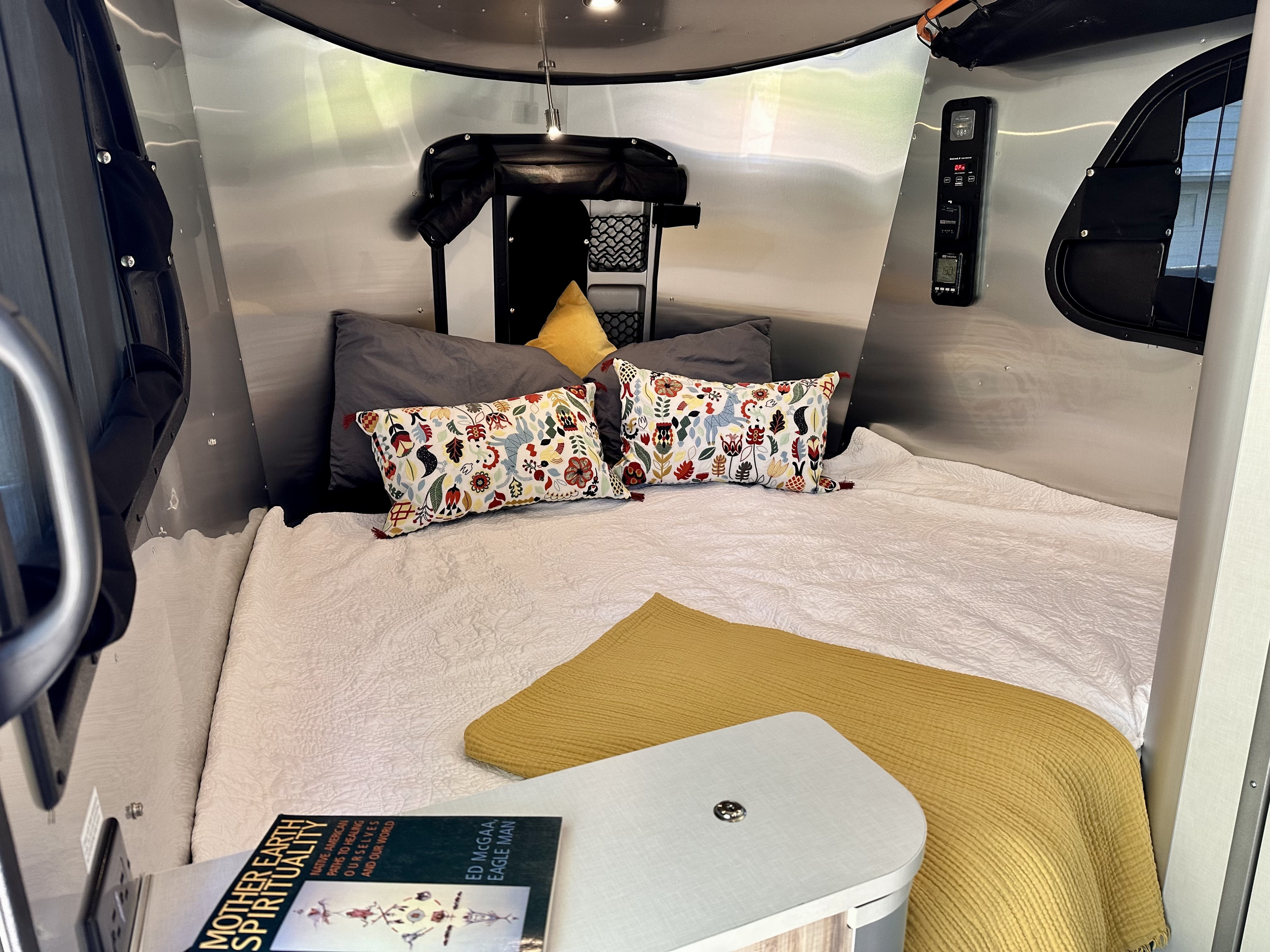 Travel trailer RV Rental 