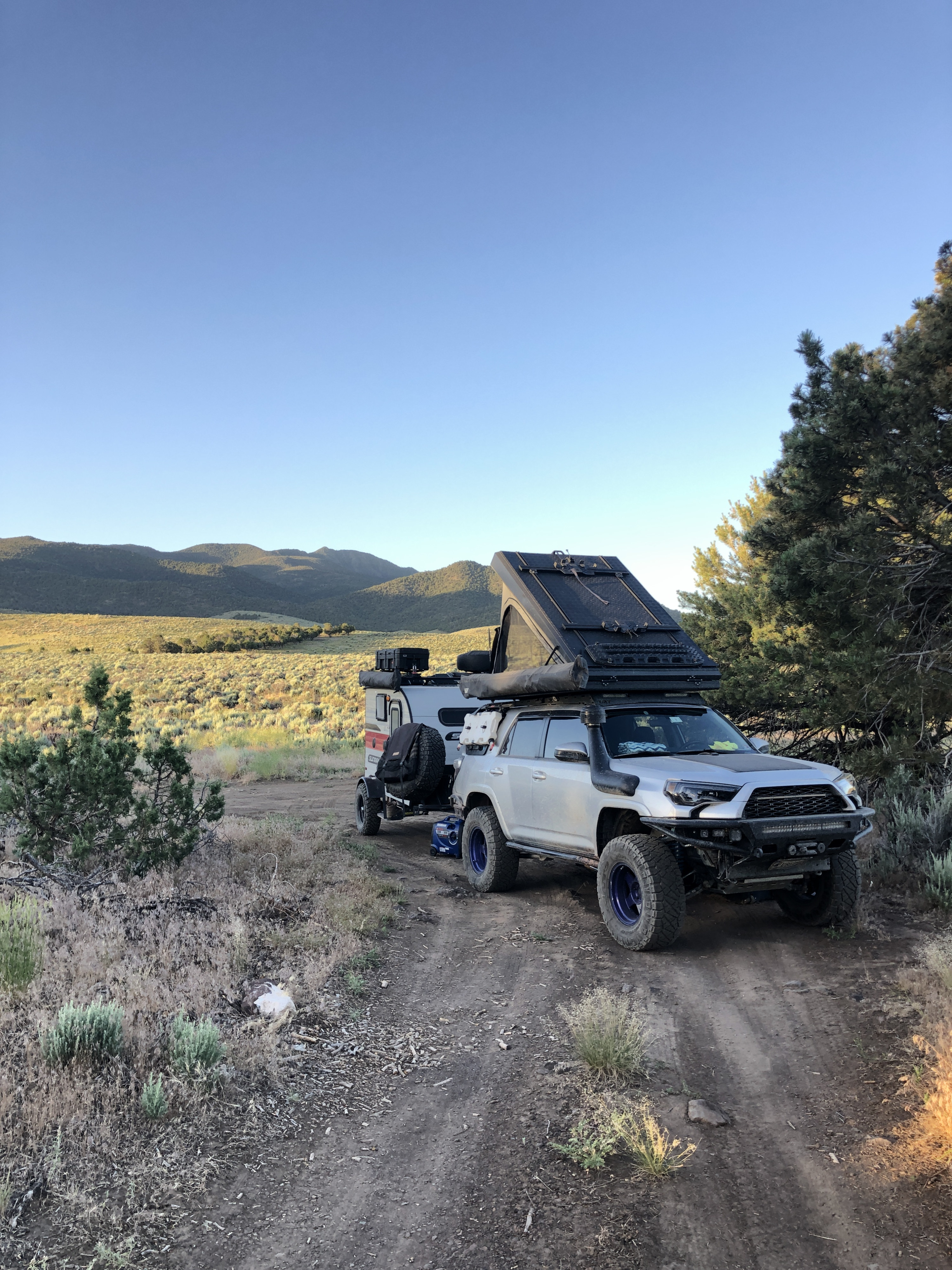 Penthouse XL Rooftop Tent opened up somewhere near Beaver, UT.. Toyota 4Runner 2014