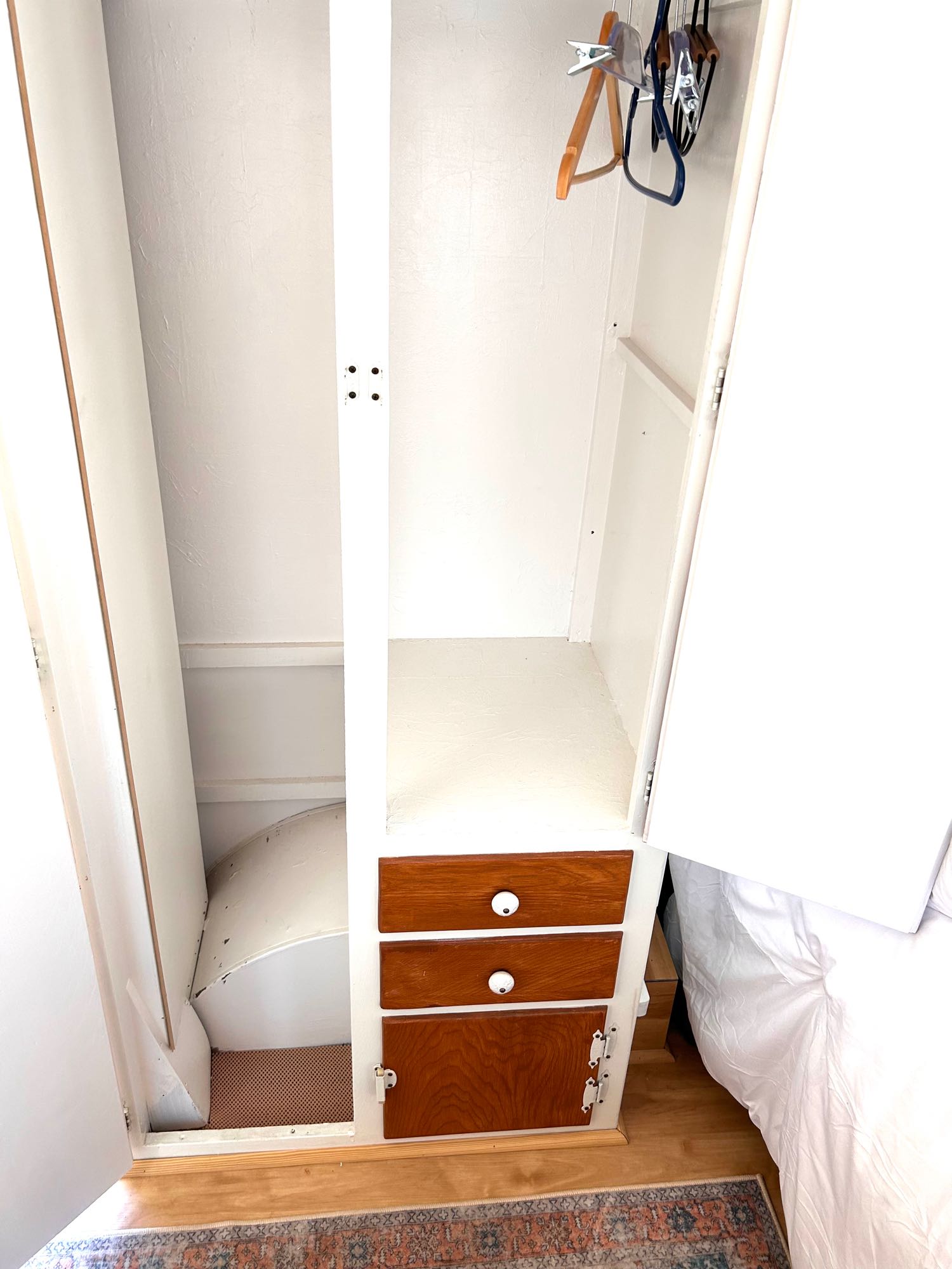 Good size closet. Other Oasis 1963