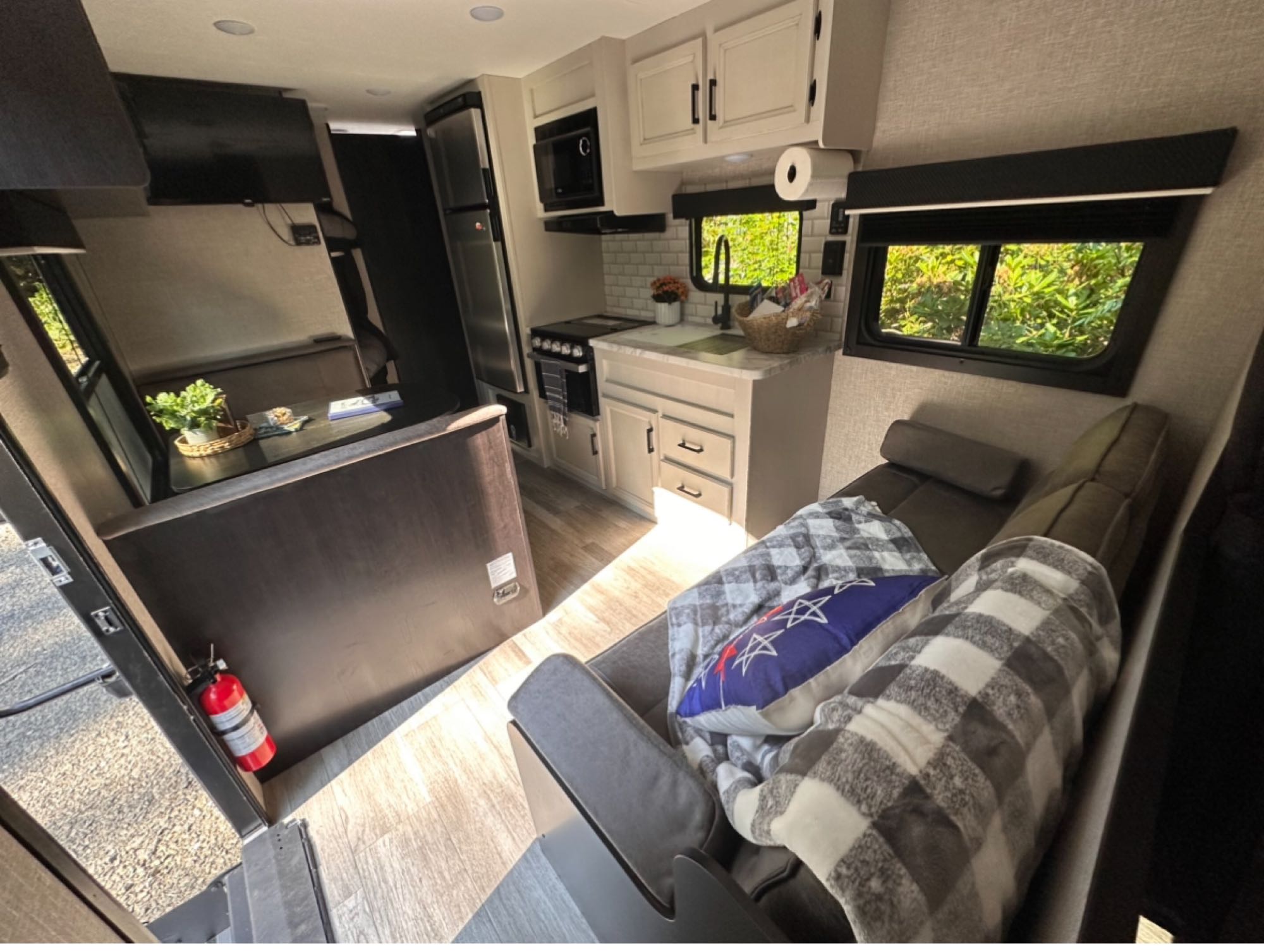 Travel trailer RV Rental 