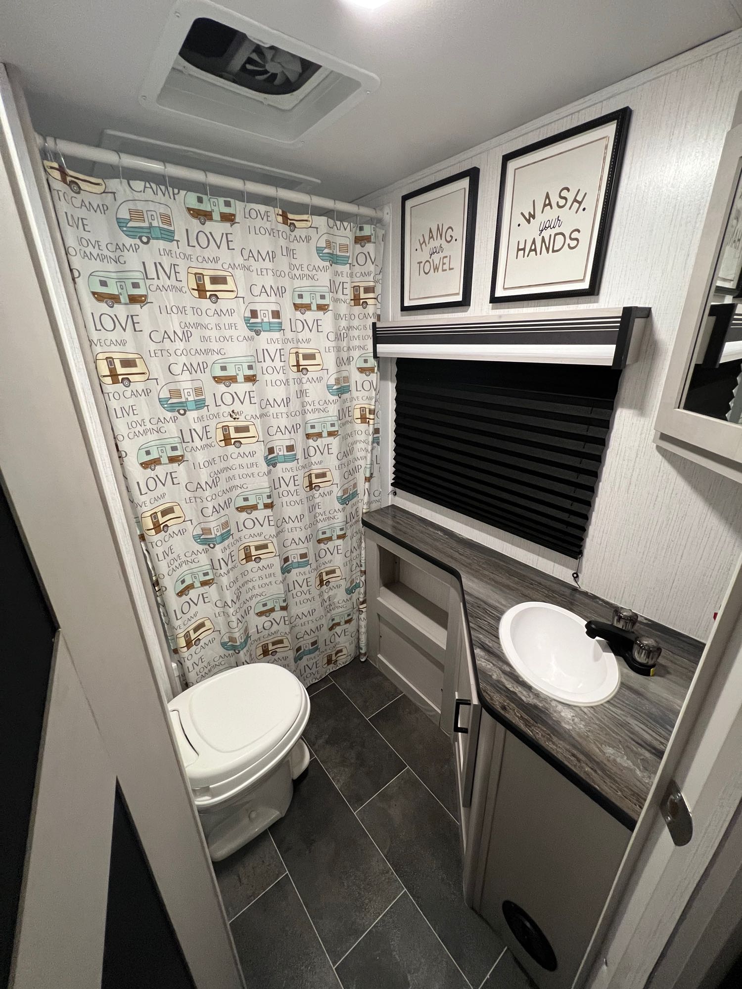 Travel trailer RV Rental 