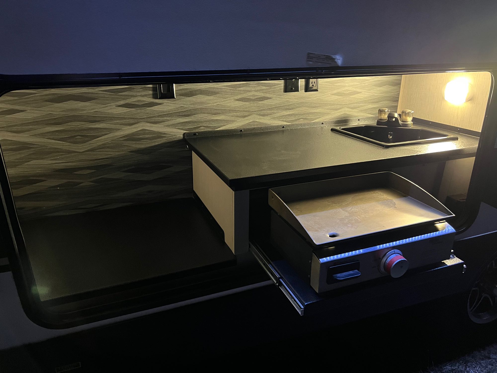 Travel trailer RV Rental 