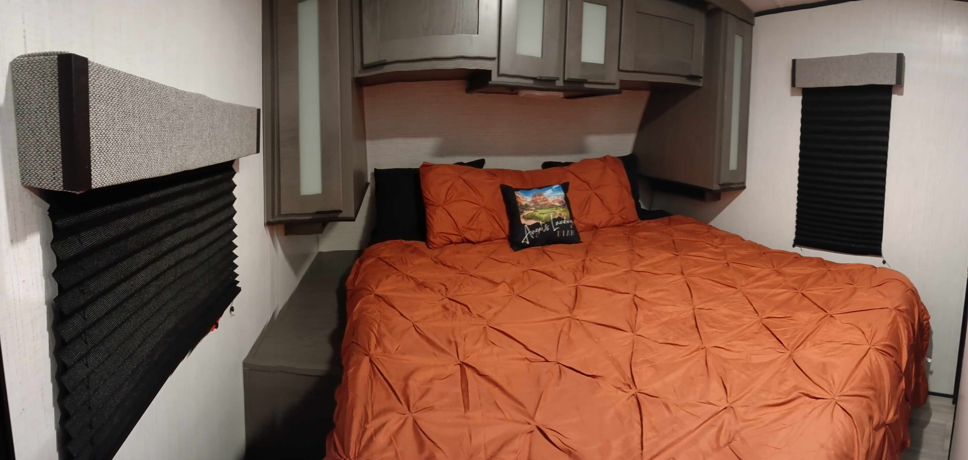 Master Bedroom. Cruiser RV MPG 2022