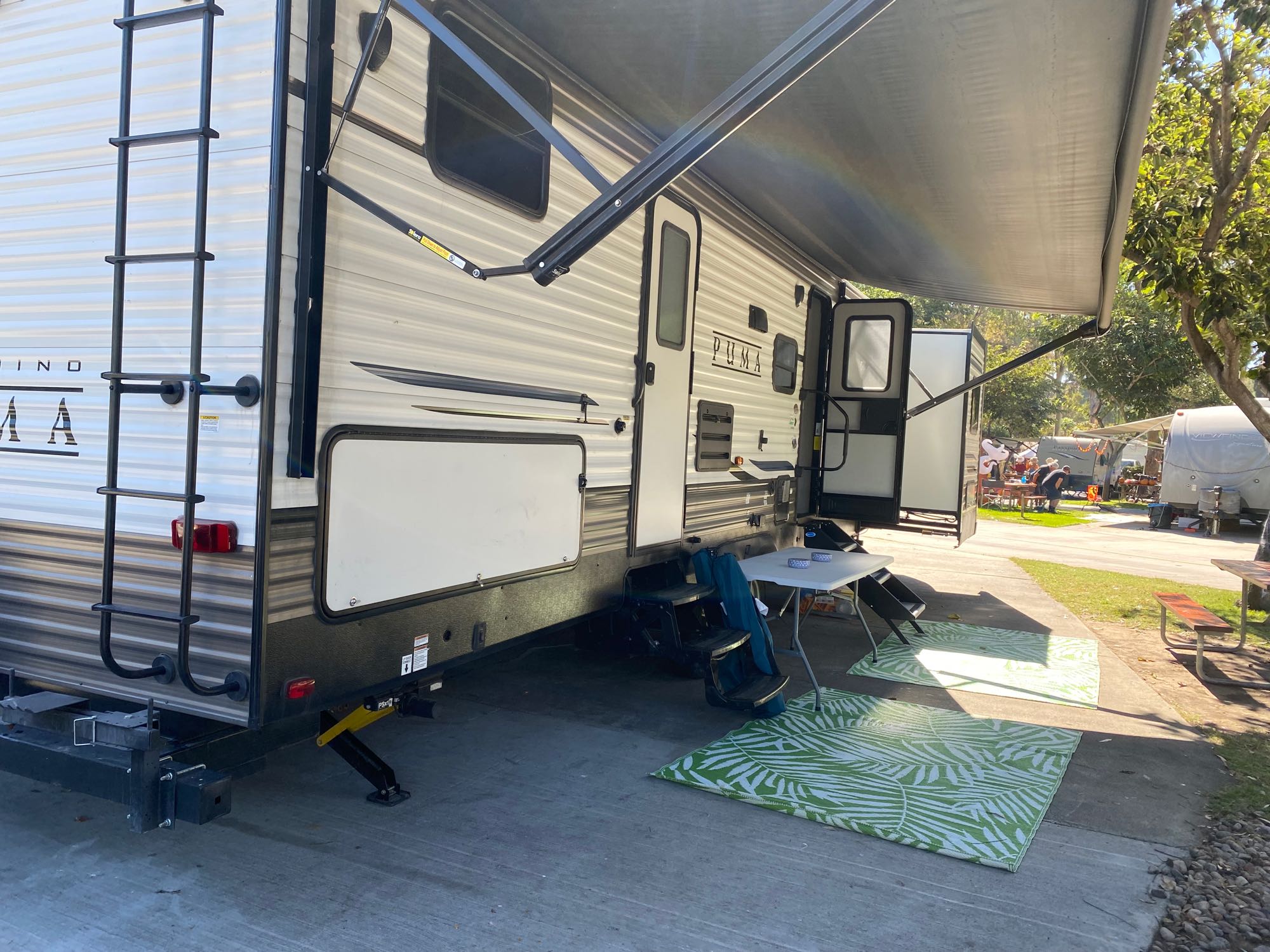 Travel trailer RV Rental 
