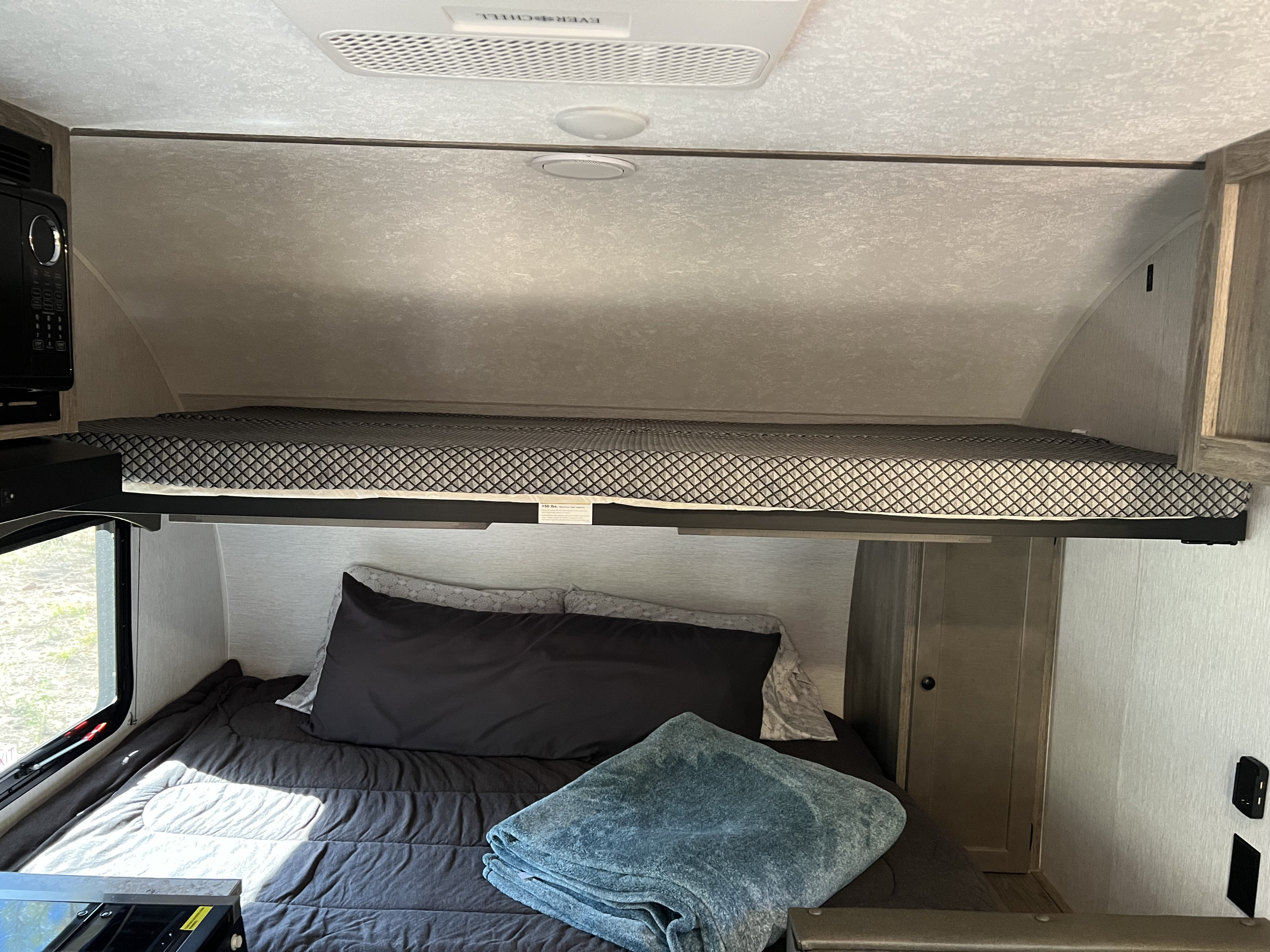 Travel trailer RV Rental 
